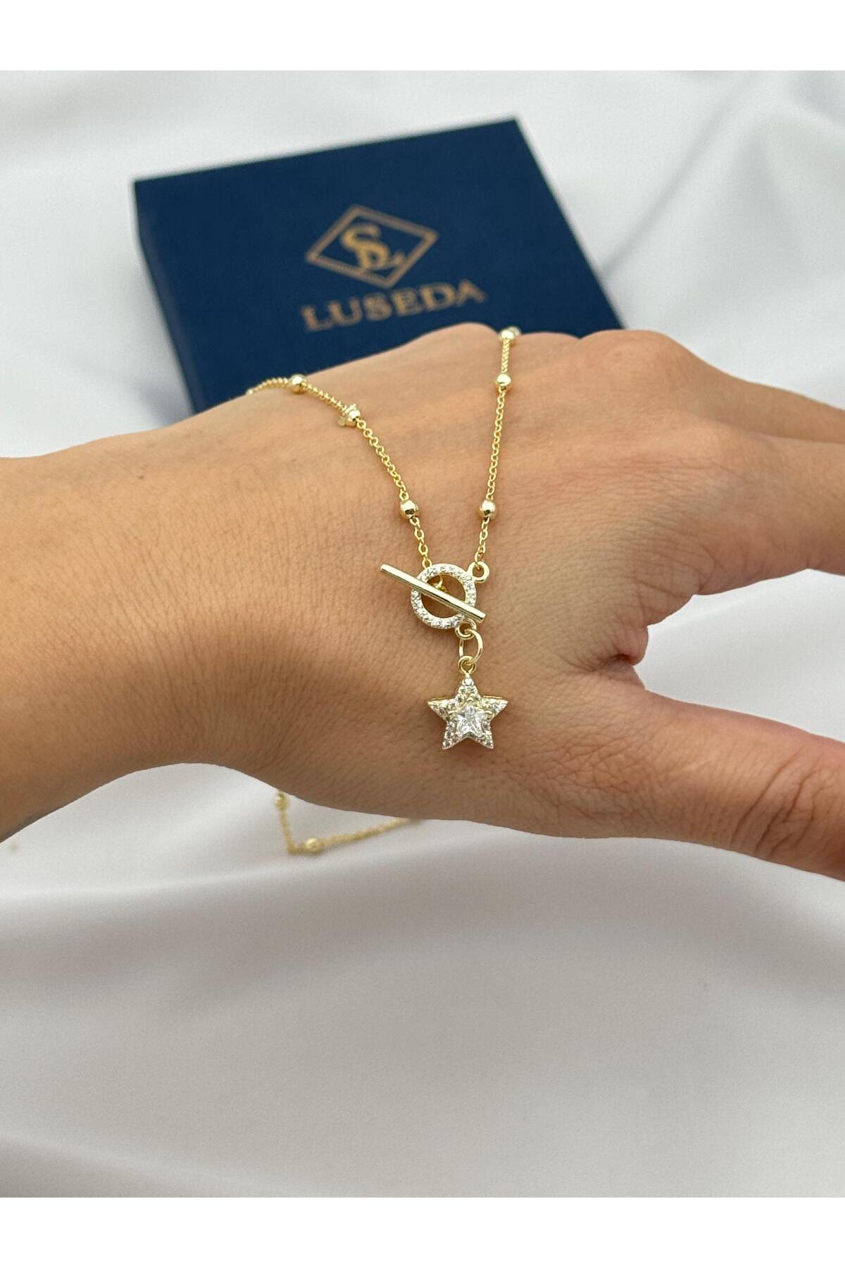 VIP Önden Tokalı Zirkon Taş Detaylı Yıldız 45 cm Kolye