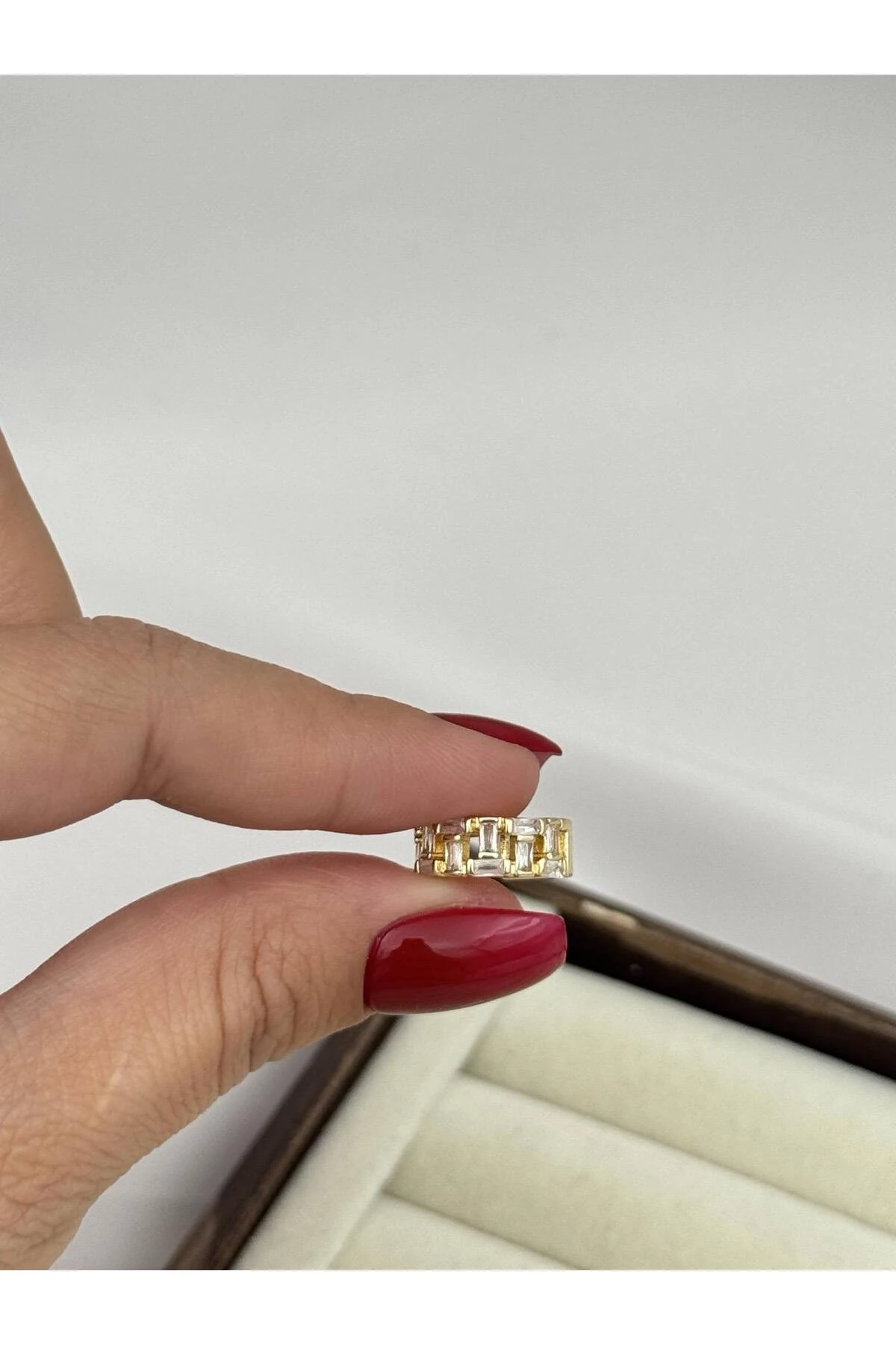 Gold Renk Baget Taşlı Ayarlanabilir Earcuff