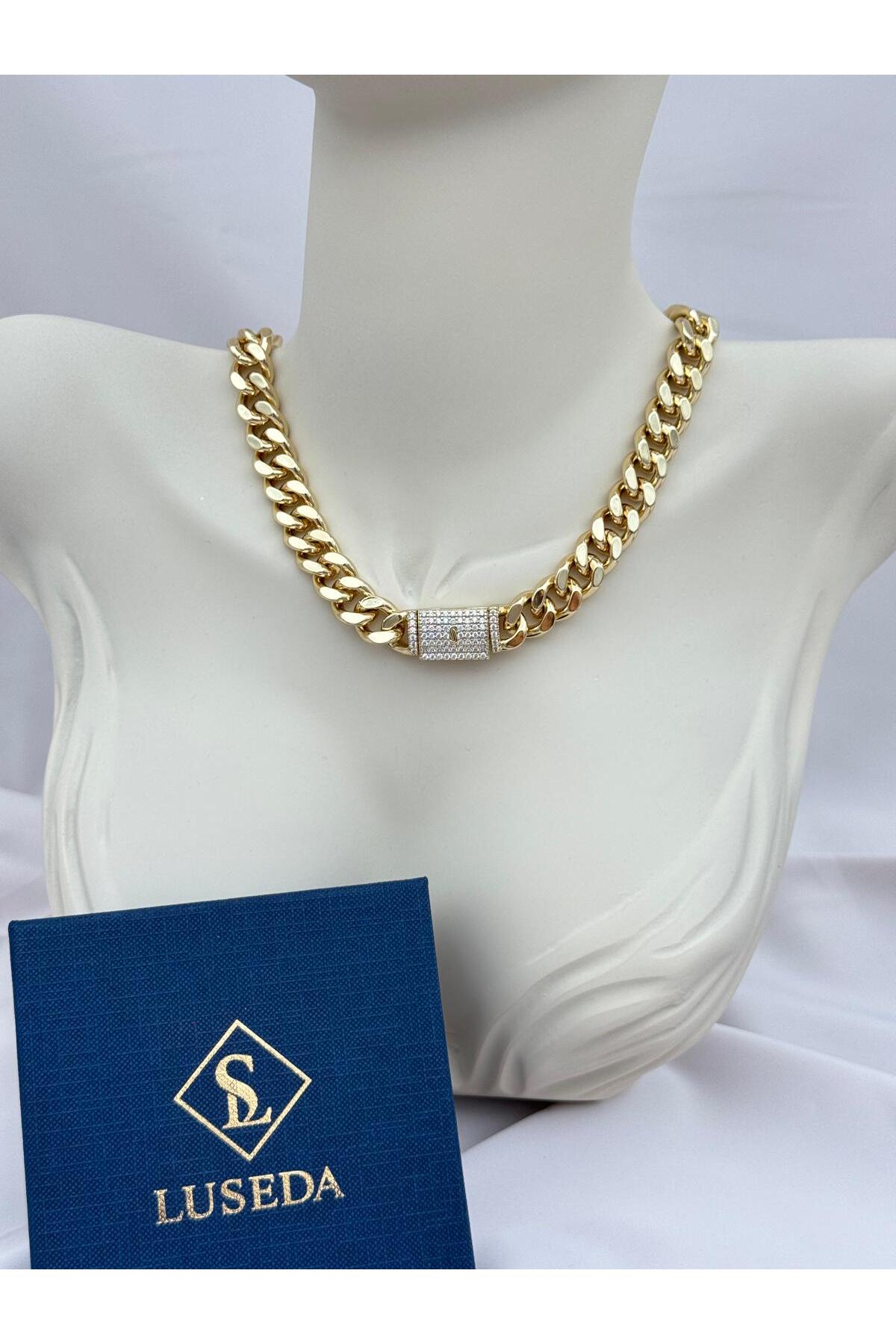 Xuping Kalın Gurmet Zincir Taş Detaylı 45 cm Gold Renk Kolye