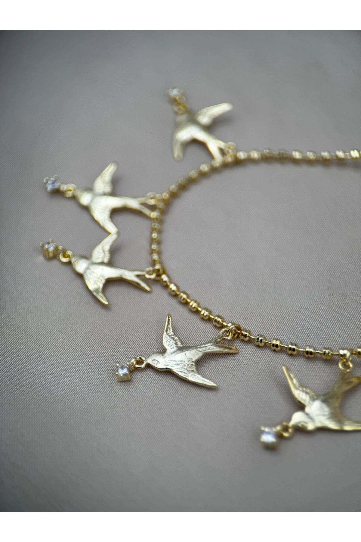 Kuş Figürlü Zirkon Taş Detaylı Gold Renk 40+5CM Ayarlanabilir Kararmaz Kolye