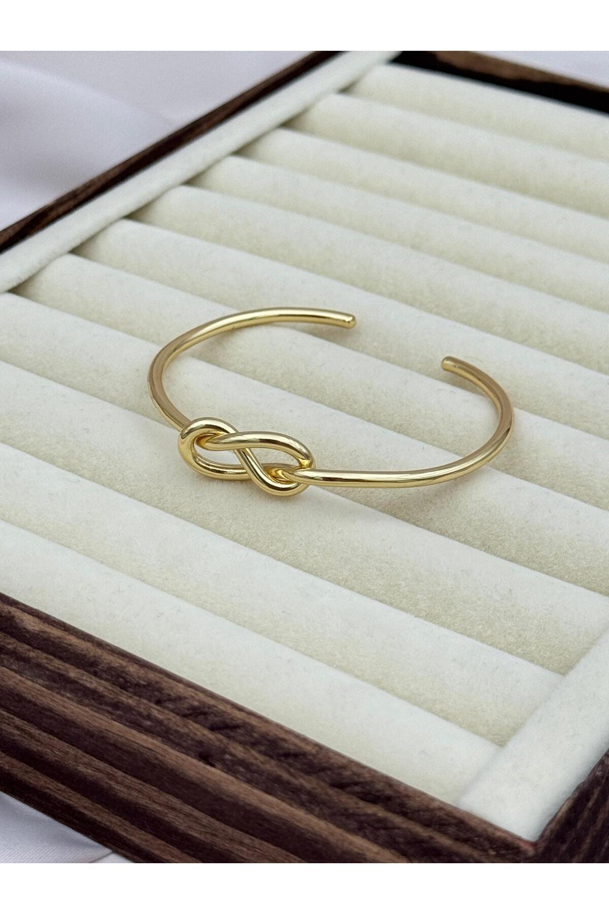 VIP Düğüm Detaylı Minimal Ayarlanabilir Gold Kelepçe Bileklik