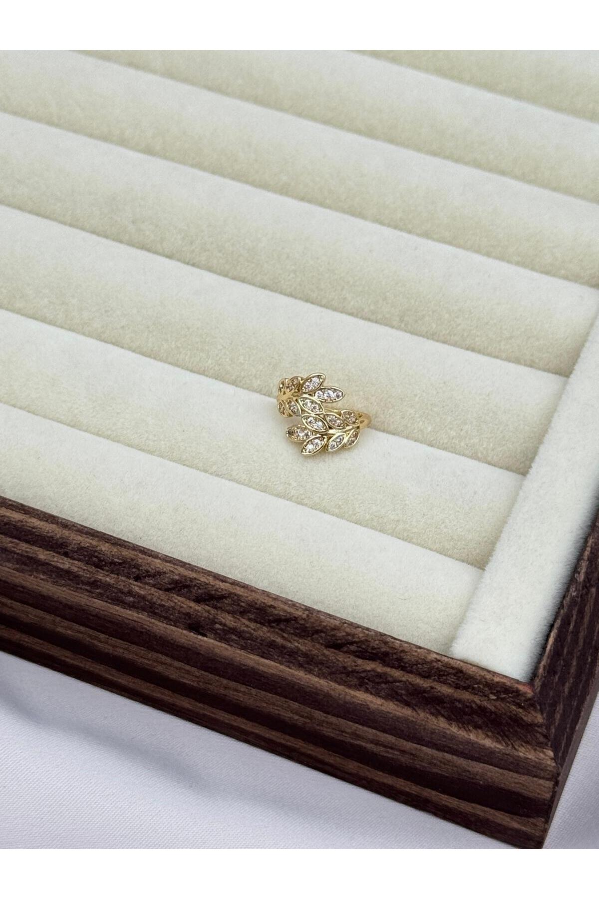 Gold Renk Yaprak Form Zirkon Taşlı Ayarlanabilir Earcuff Kıkırdak Küpe