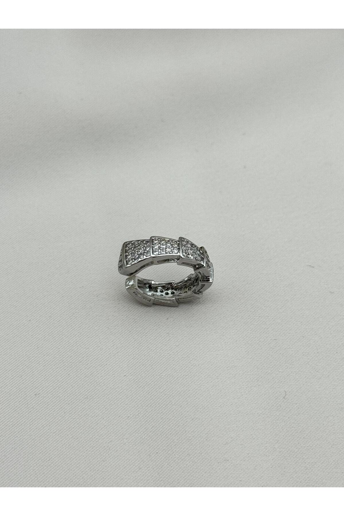 Gold Renk Geometrik Uç Detaylı Zirkon Taşlı Ayarlanabilir Earcuff - gümüş