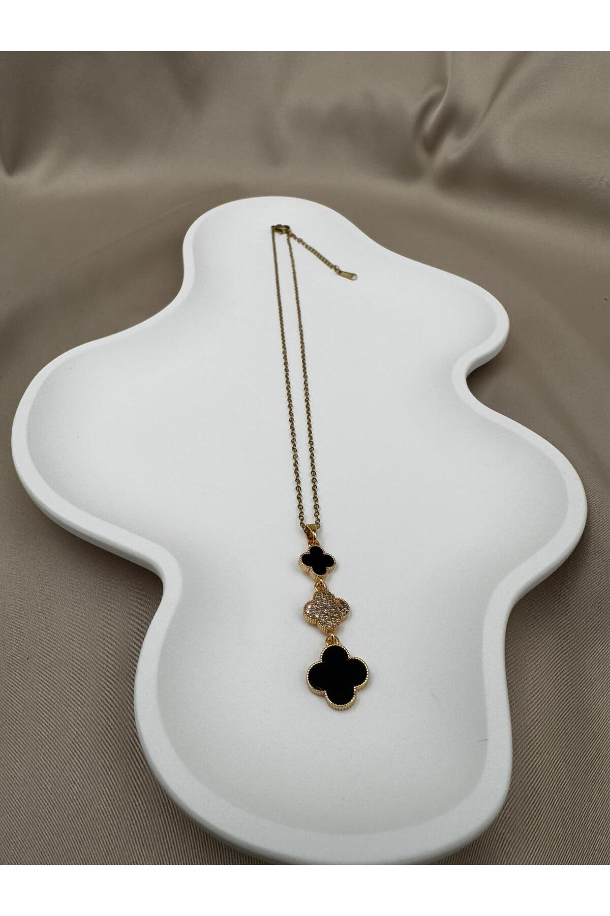Gold Siyah Renk Yonca ve Taş Detaylı 40+5CM Kararmaz Çelik Kolye