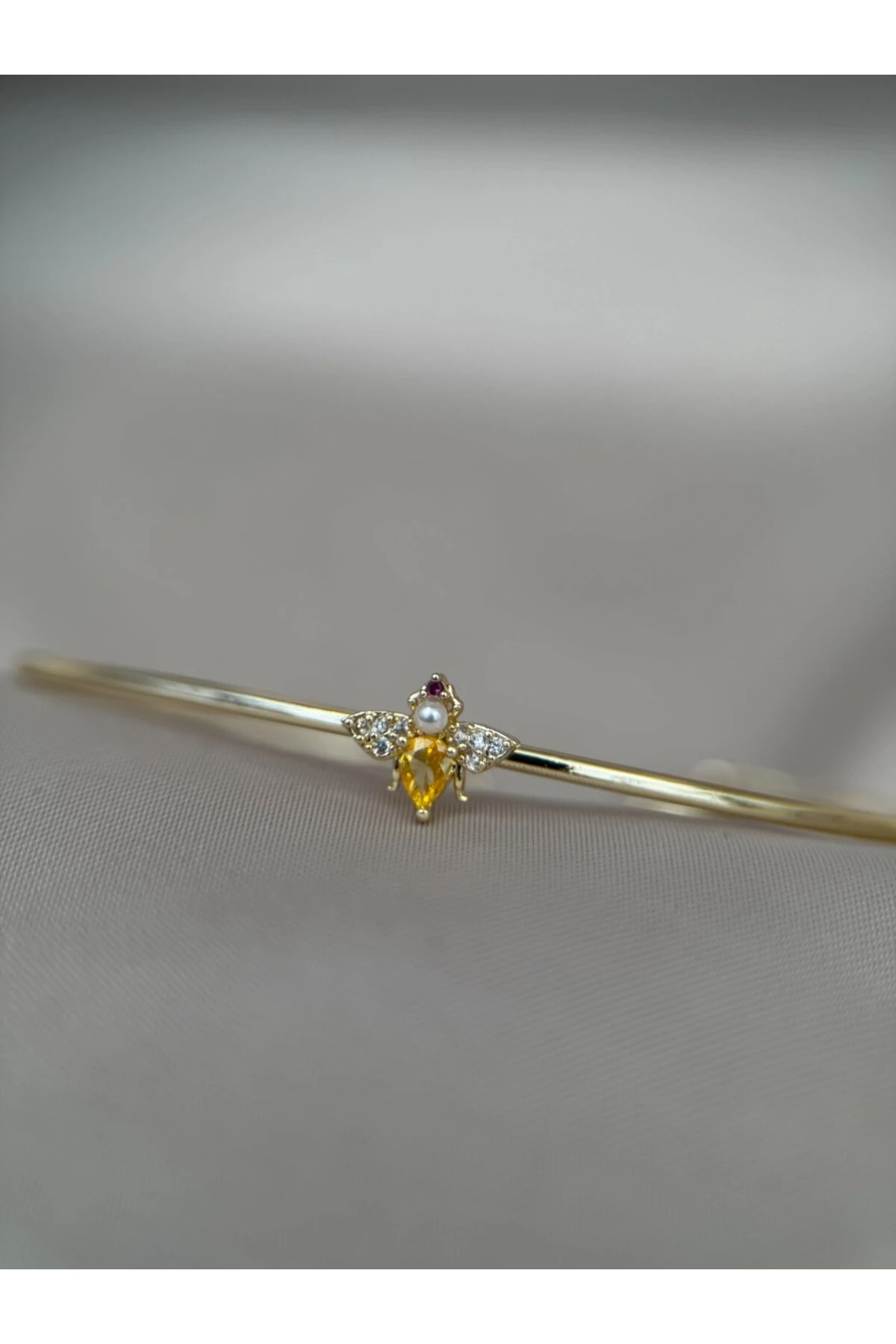 Zirkon Taşlı Arı Figürlü İnce Ayarlanabilir Bileklik