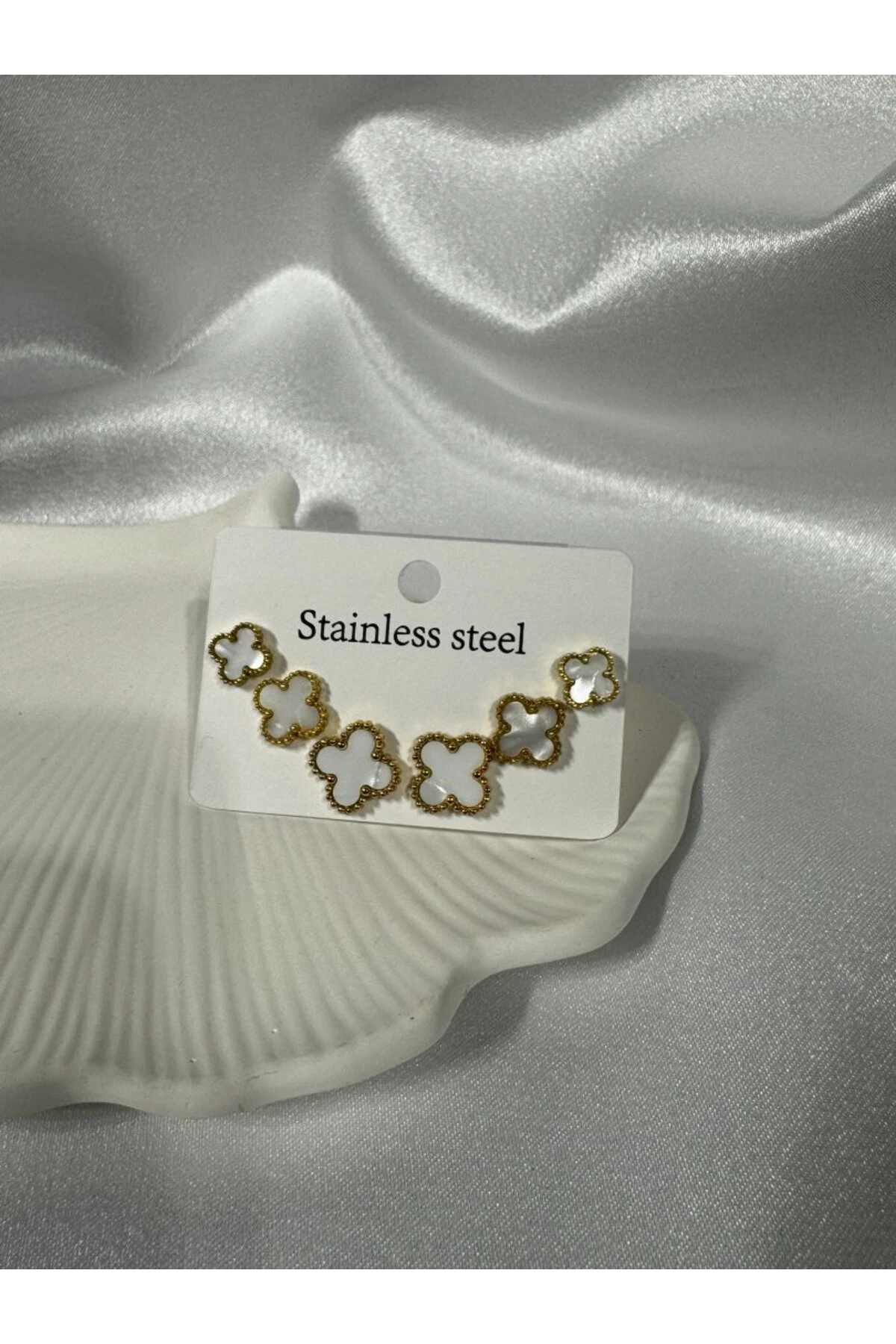 Gold Beyaz Renk Kararmaz Çelik Yonca Küpe