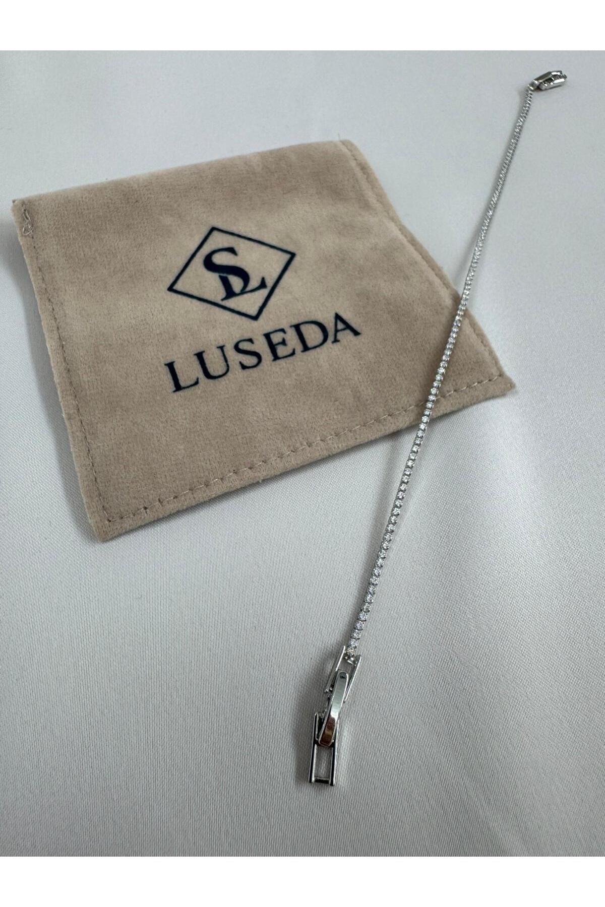 Zirkon Taşlı Gümüş Kararmaz 17+2CM Ayarlanabilir VIP Tenis Bileklik