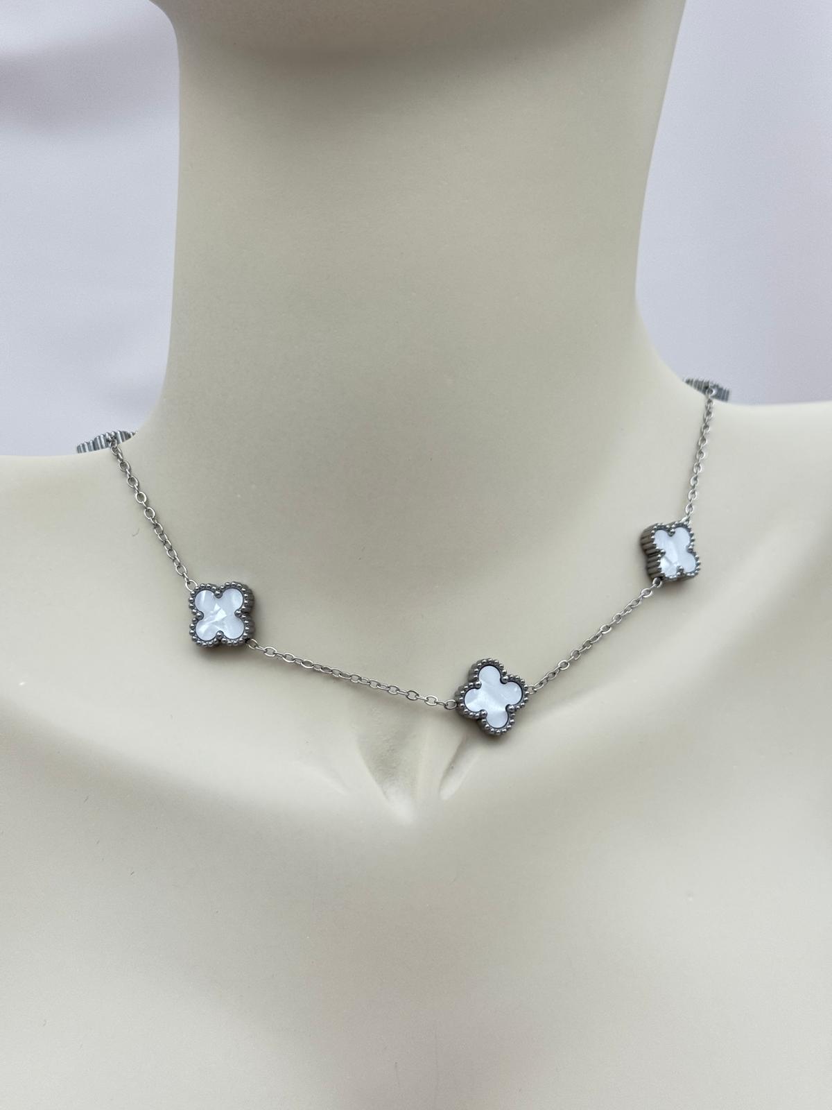 Gold Beyaz Renk Yonca Detaylı 40+5CM Ayarlanabilir Çelik Kolye - Gümüş Beyazz