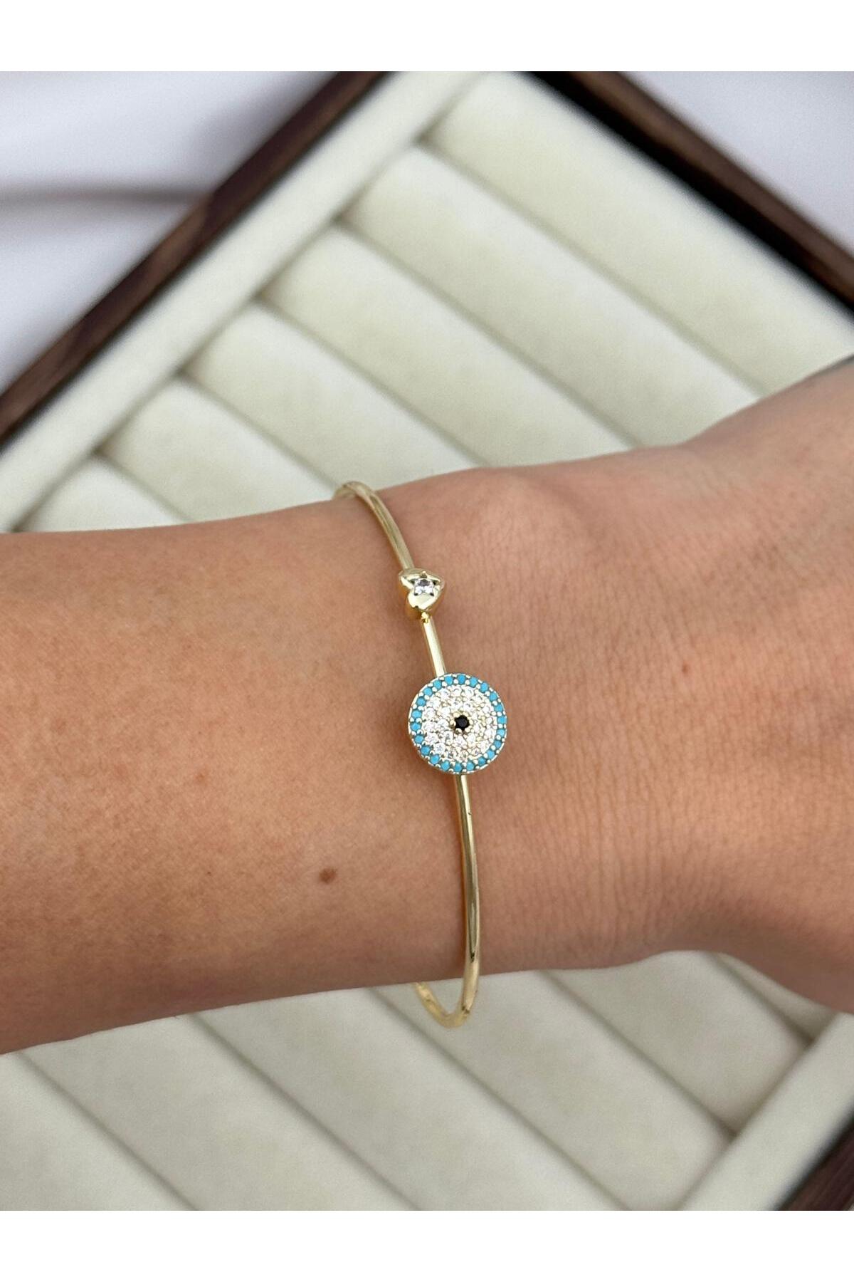 VIP Nazar ve Kalp Taş Detaylı Gold Ayarlanabilir Kelepçe Bileklik
