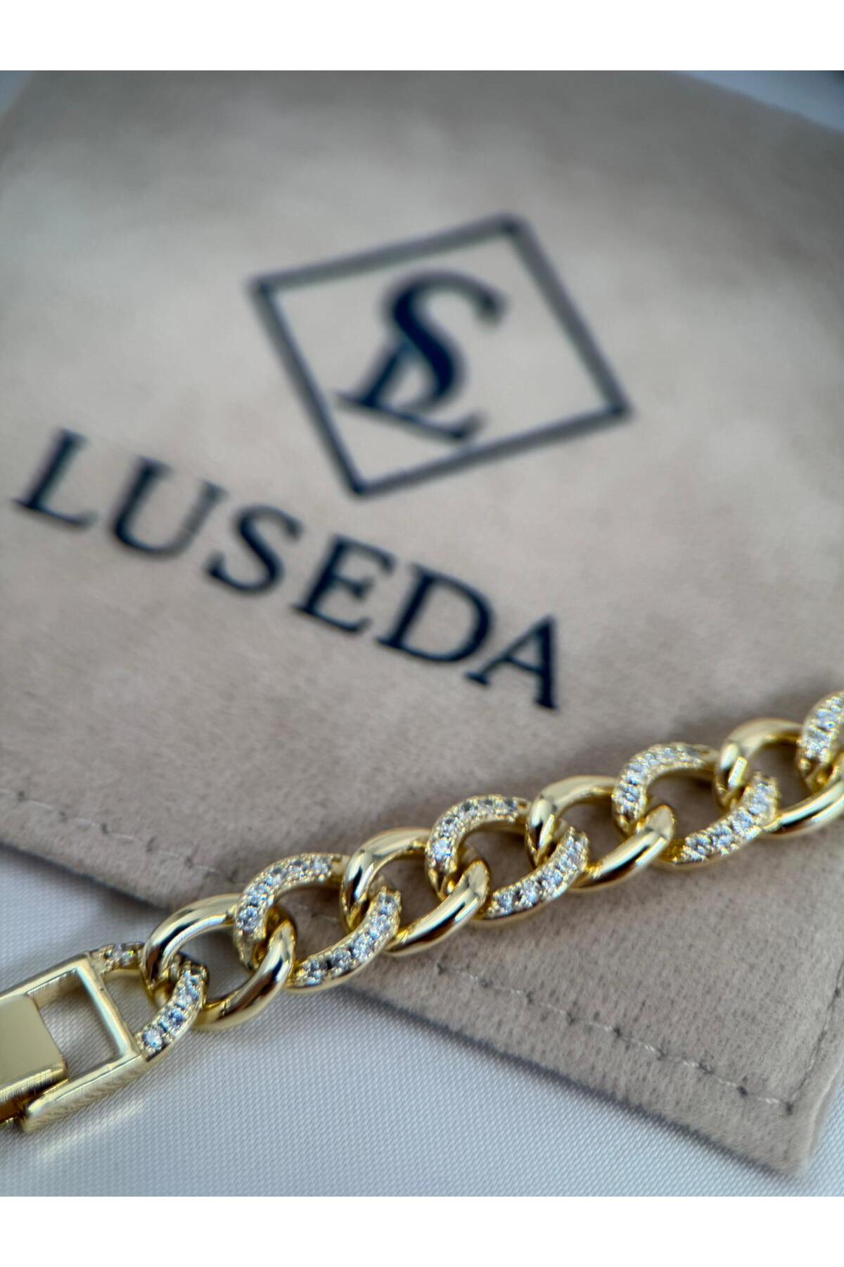 Kadın Taş Detaylı Kalın Zincir 17+2CM Ayarlanabilir Gold Bileklik