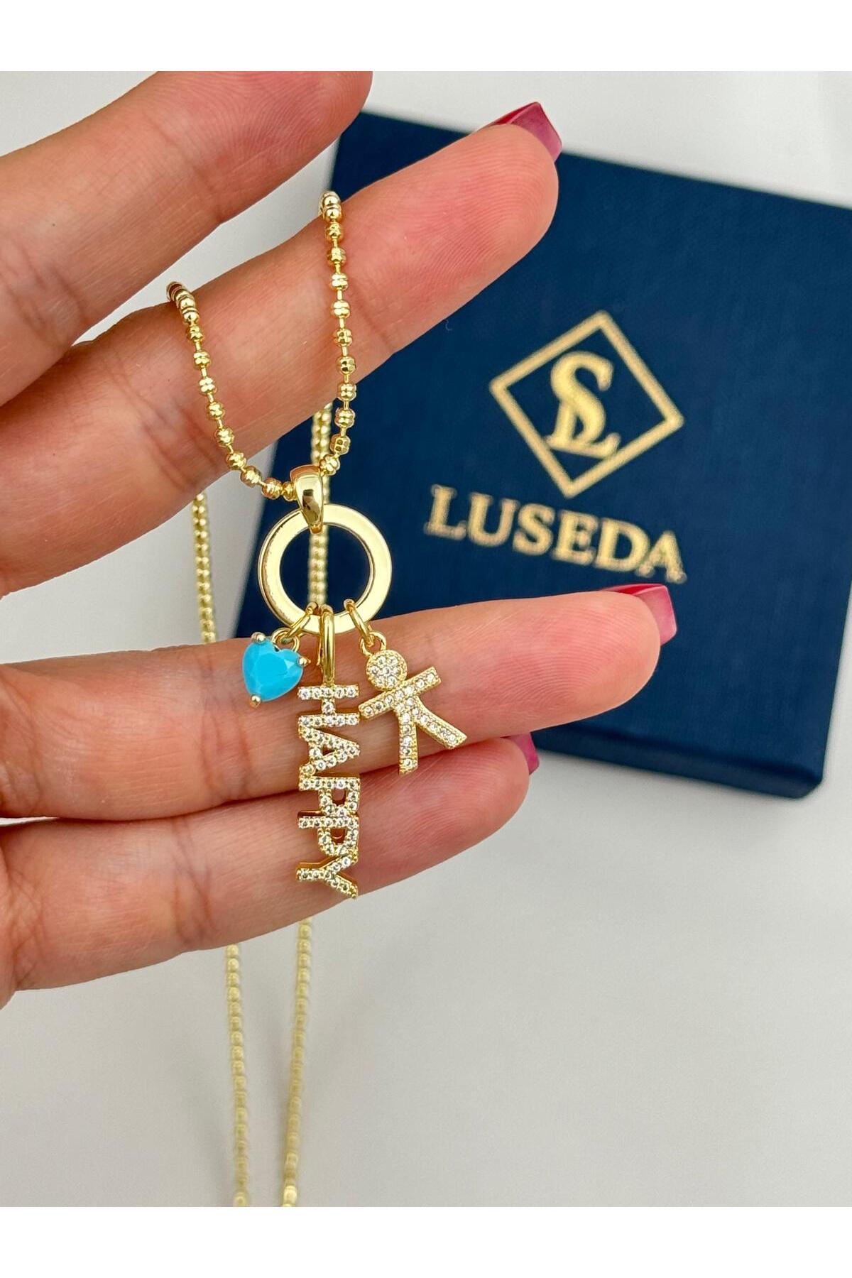 VIP “HAPPY” Yazılı ve Kalp Detaylı Charmlı 70 cm Ayarlanabilir Asansörlü Kolye