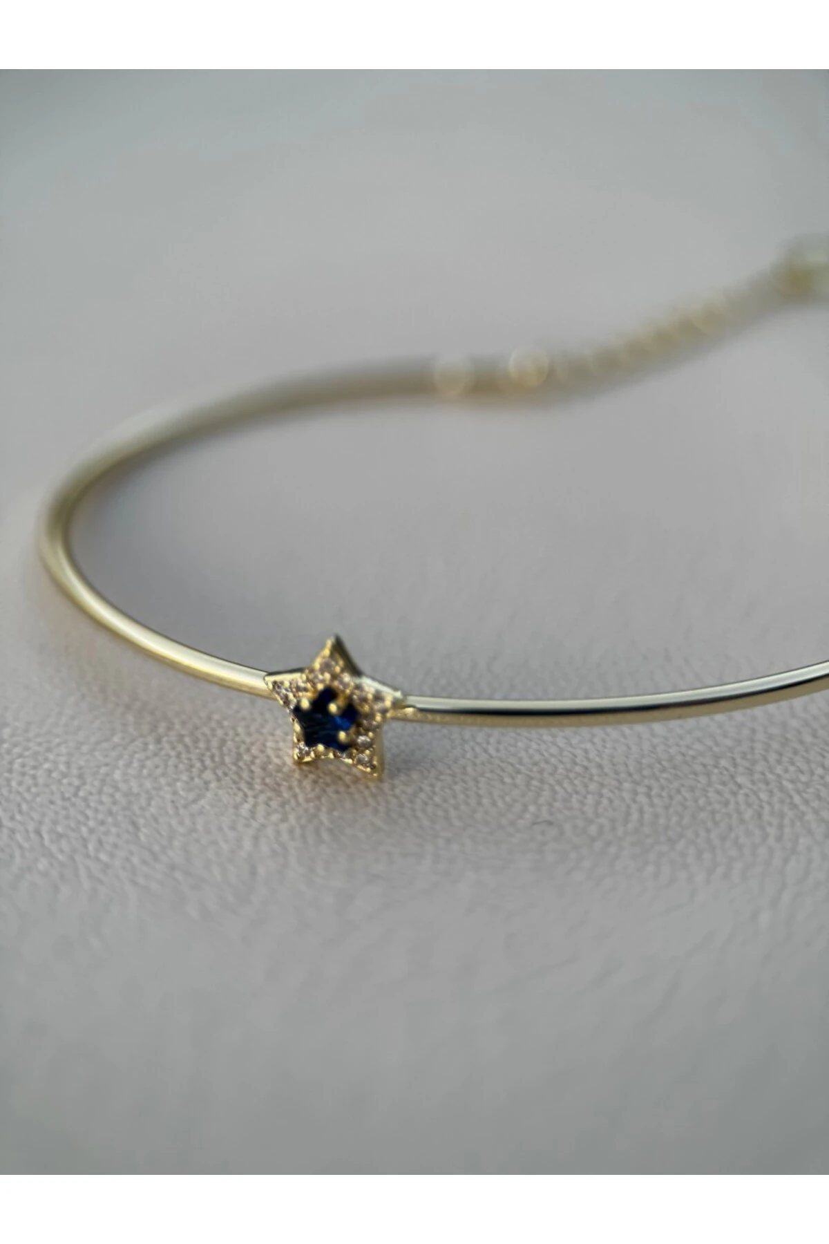 Lacivert Taşlı Yıldız Figürlü Ayarlanabilir Gold Bileklik