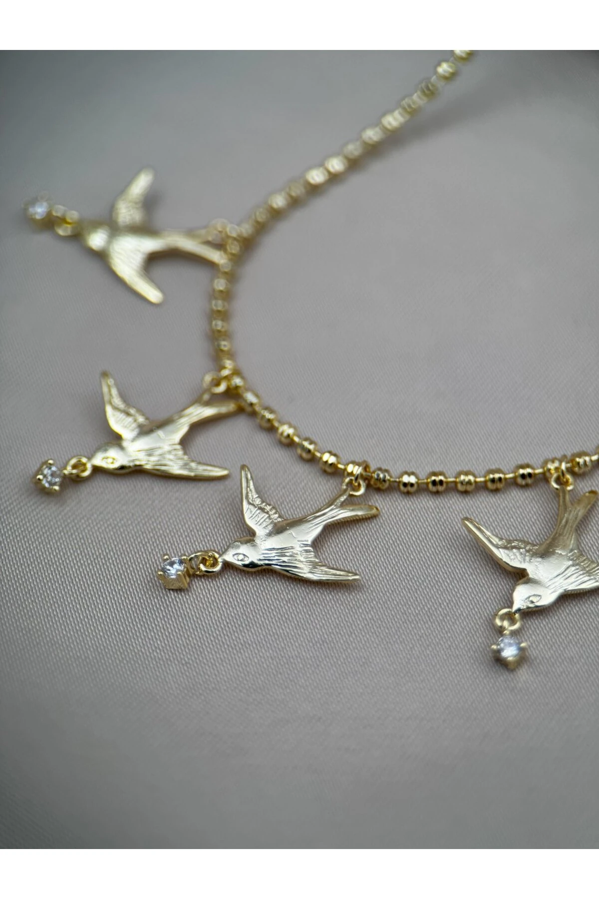 Kuş Figürlü Zirkon Taş Detaylı Gold Renk 40+5CM Ayarlanabilir Kararmaz Kolye