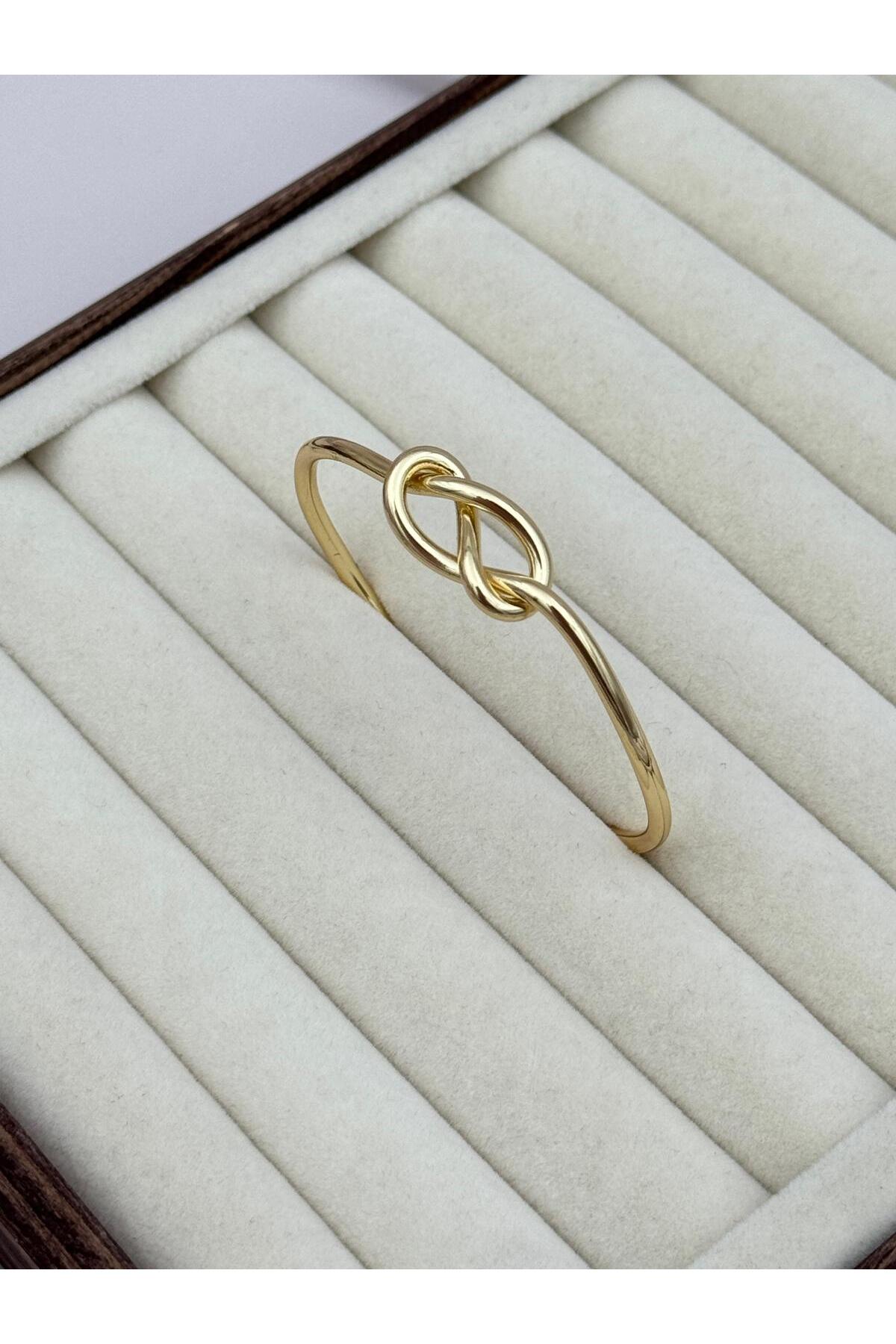 VIP Düğüm Detaylı Minimal Ayarlanabilir Gold Kelepçe Bileklik