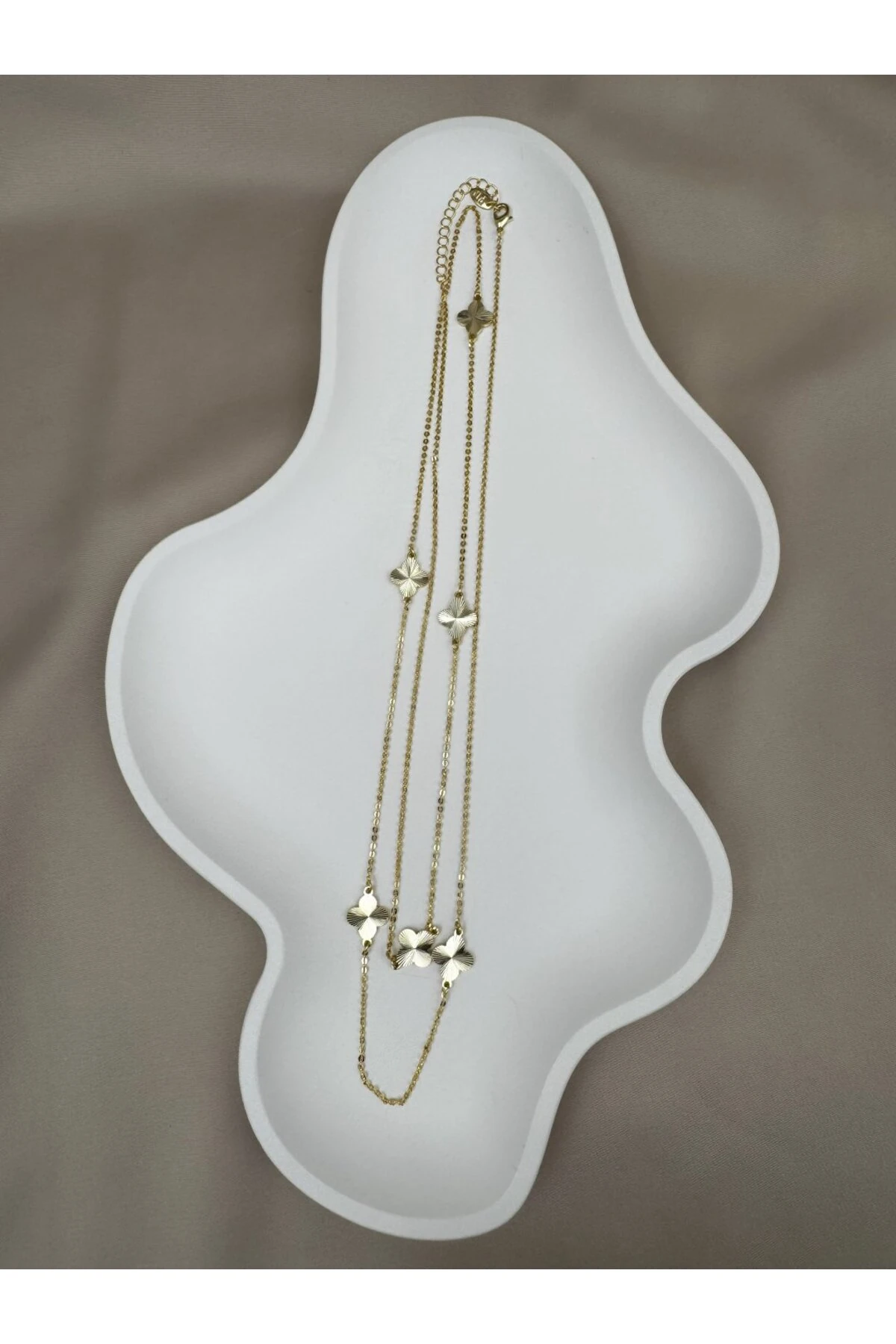 85+5CM Adjustable Gold Chain Necklace with Four-Leaf Clover Detail