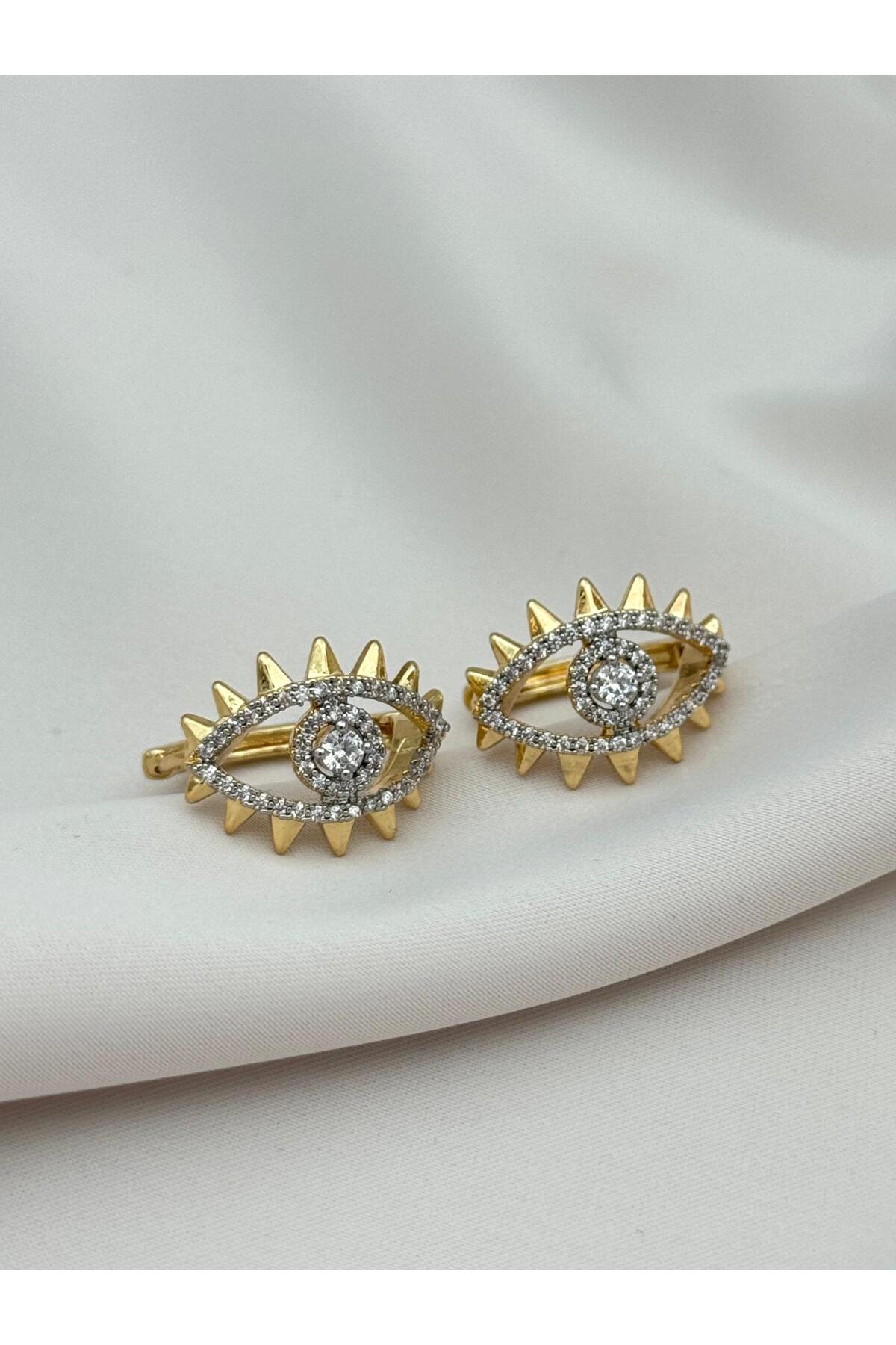 Gold Renk Sivri Uç Detaylı Göz Form Zirkon Taşlı Halka Küpe