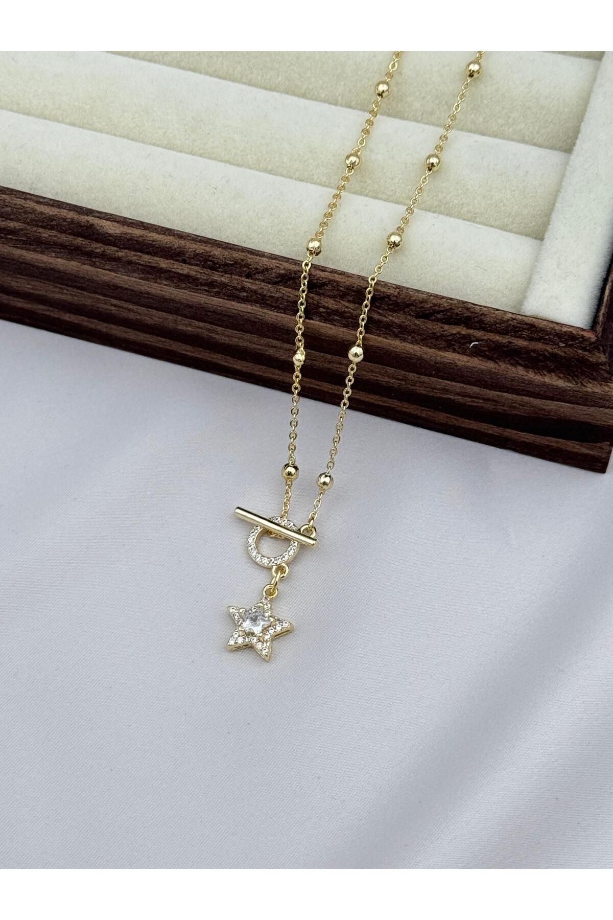 VIP Önden Tokalı Zirkon Taş Detaylı Yıldız 45 cm Kolye