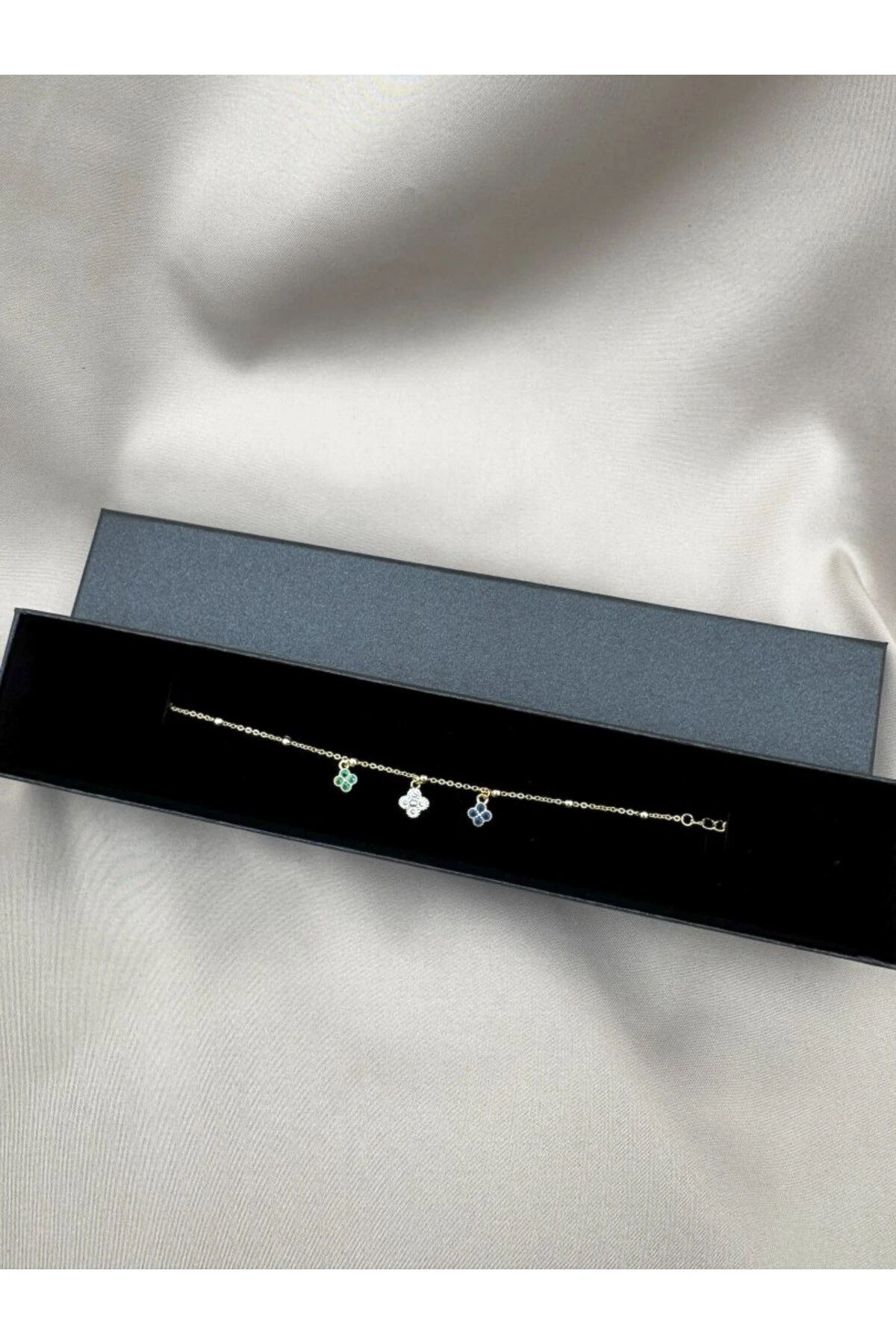 Kadın VIP Gold Üç Renk Çiçek Figürlü 16+3CM Ayarlanabilir Bileklik