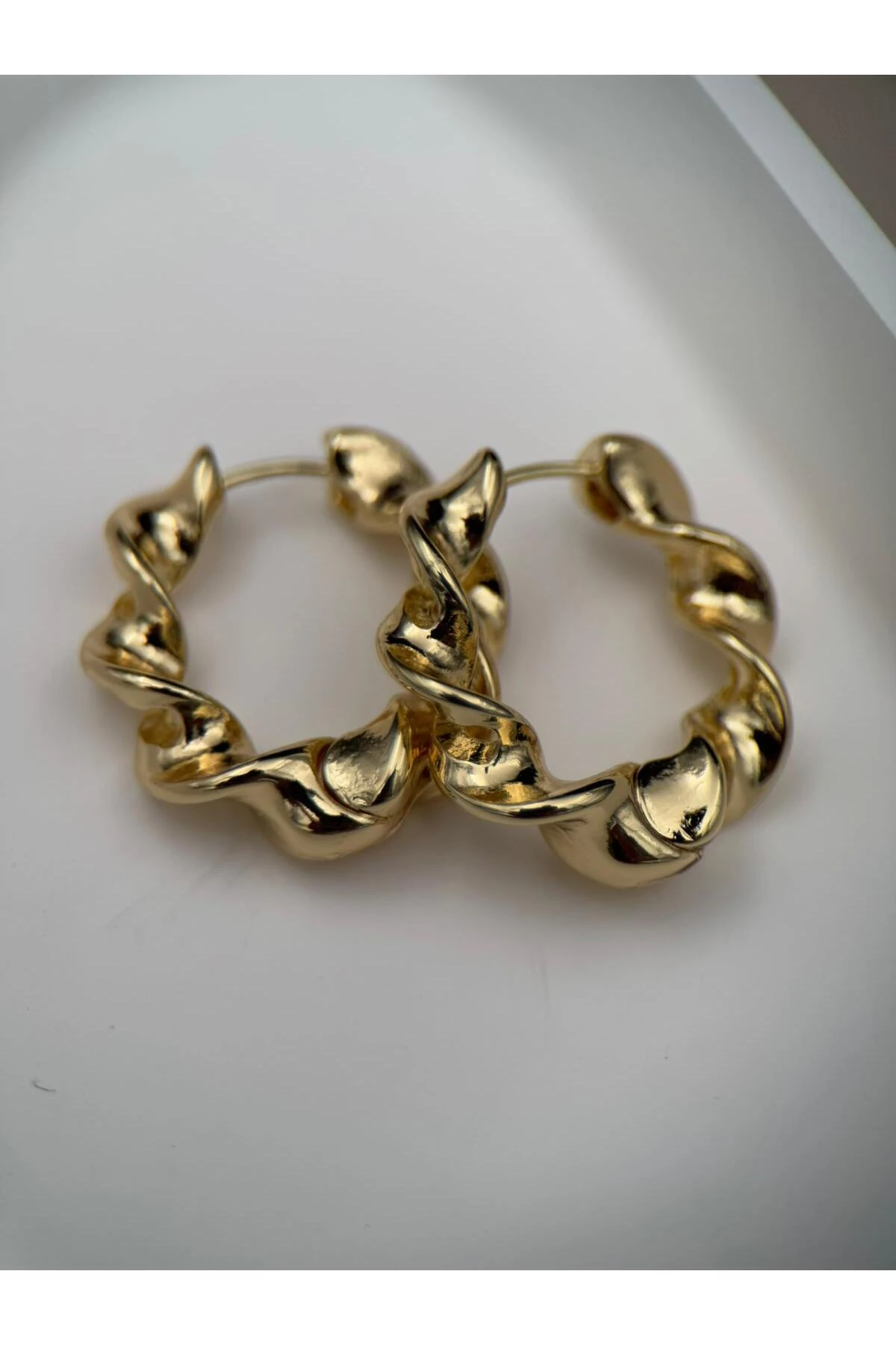 Çelik Kararmaz Gold Burgu Halka Kadın Küpe - gold