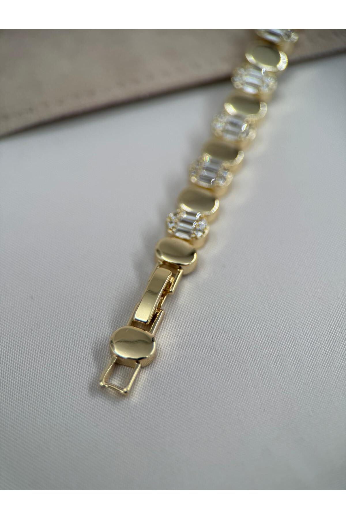 Baget Taşlı 17+2CM Ayarlanabilir Gold VIP Link Bileklik