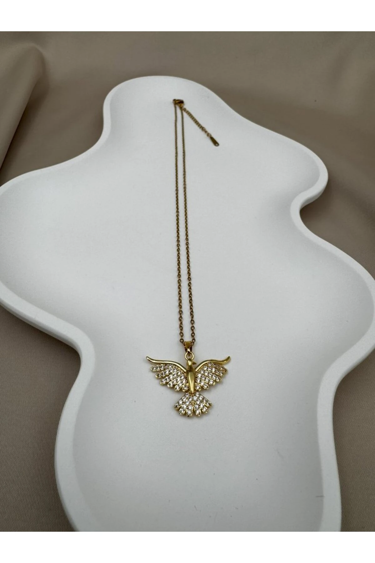 Anka Kuşu Figürlü Taşlı Gold Renk 40+5CM Ayarlanabilir Kolye