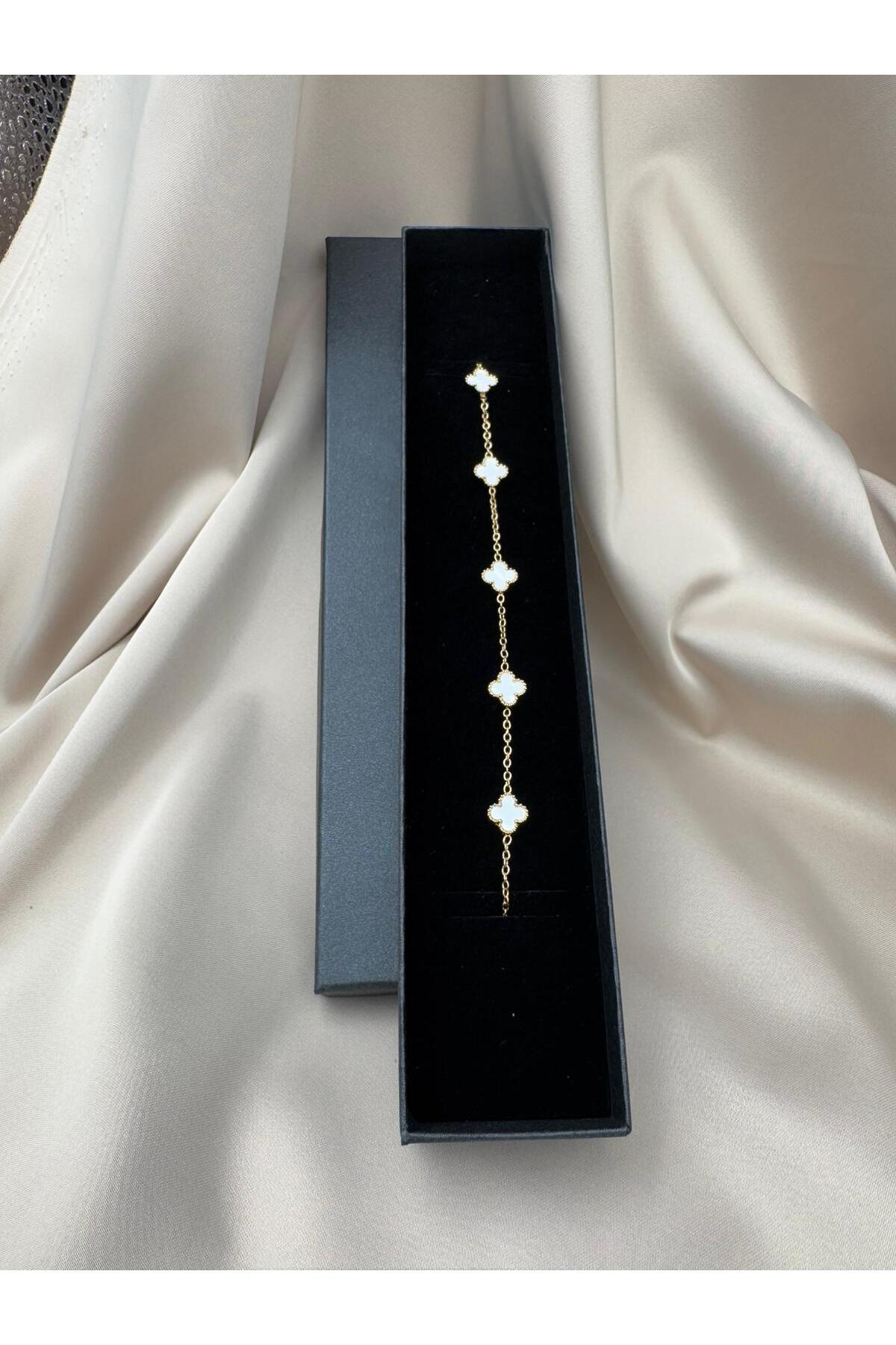 Gold Kaplama Beyaz Yonca Figürlü Kararmaz Çelik Bileklik