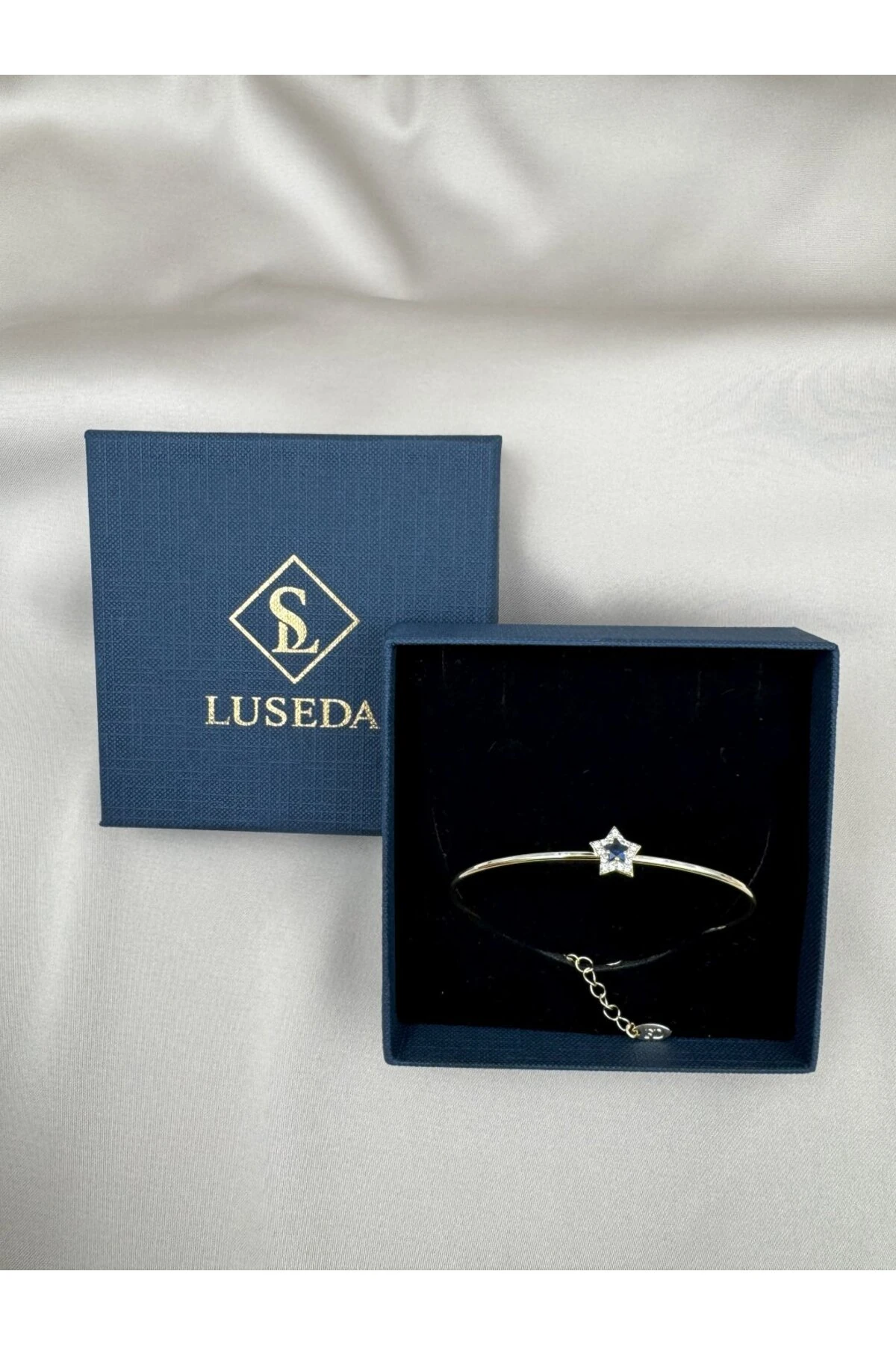 Lacivert Taşlı Yıldız Figürlü Ayarlanabilir Gold Bileklik