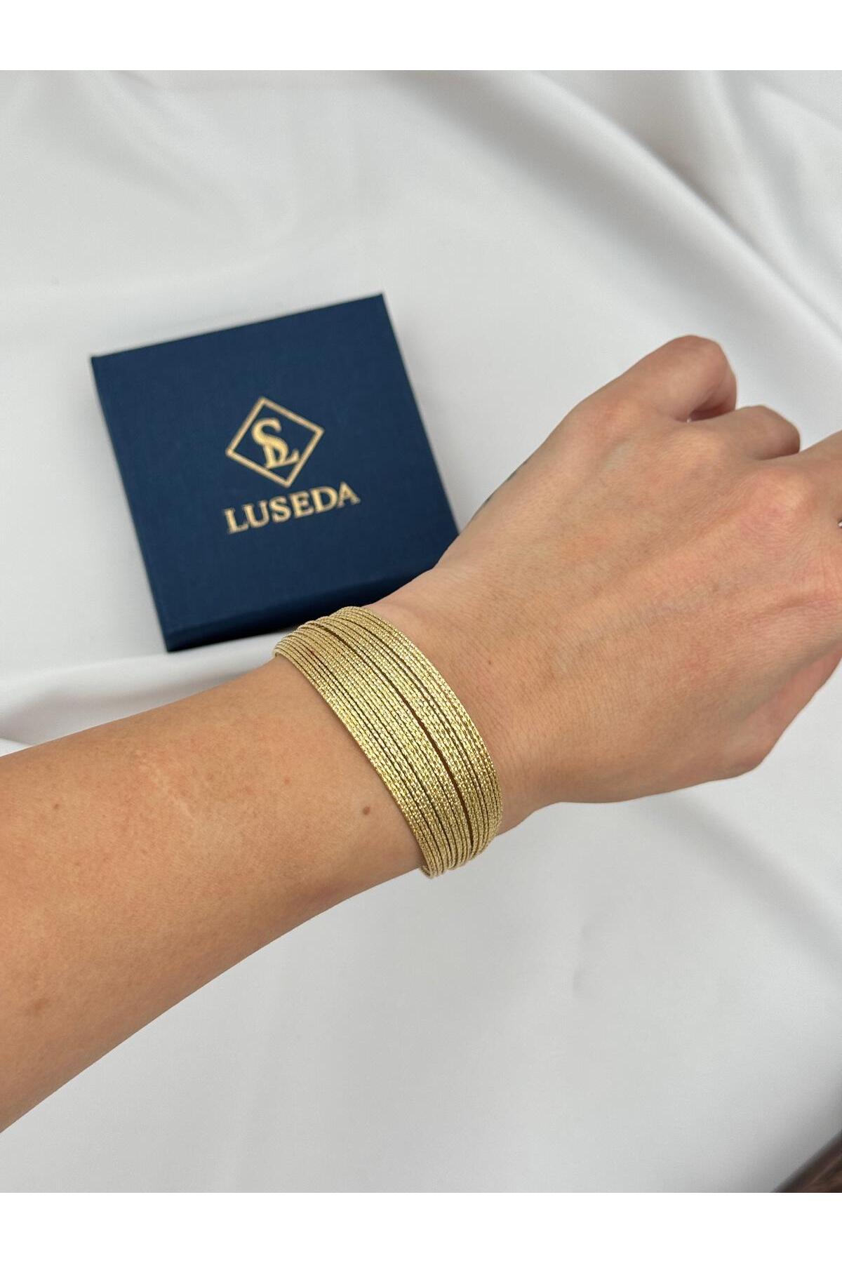 VIP Çok Sıralı Çizgi Dokulu Ayarlanabilir Gold Geniş Kelepçe Bileklik