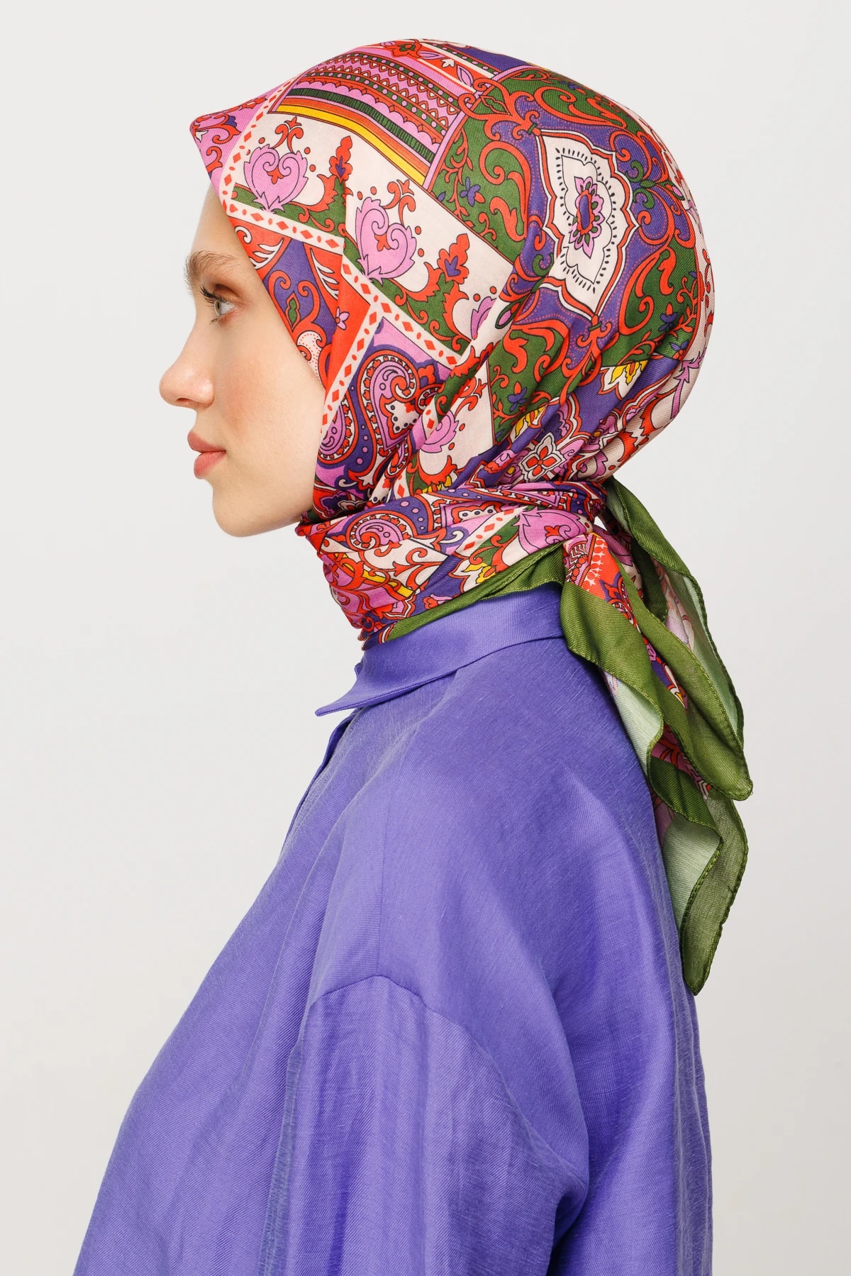 وشاح ناعم رقمي بنقشة 40 رقعة - أخضر عسكري