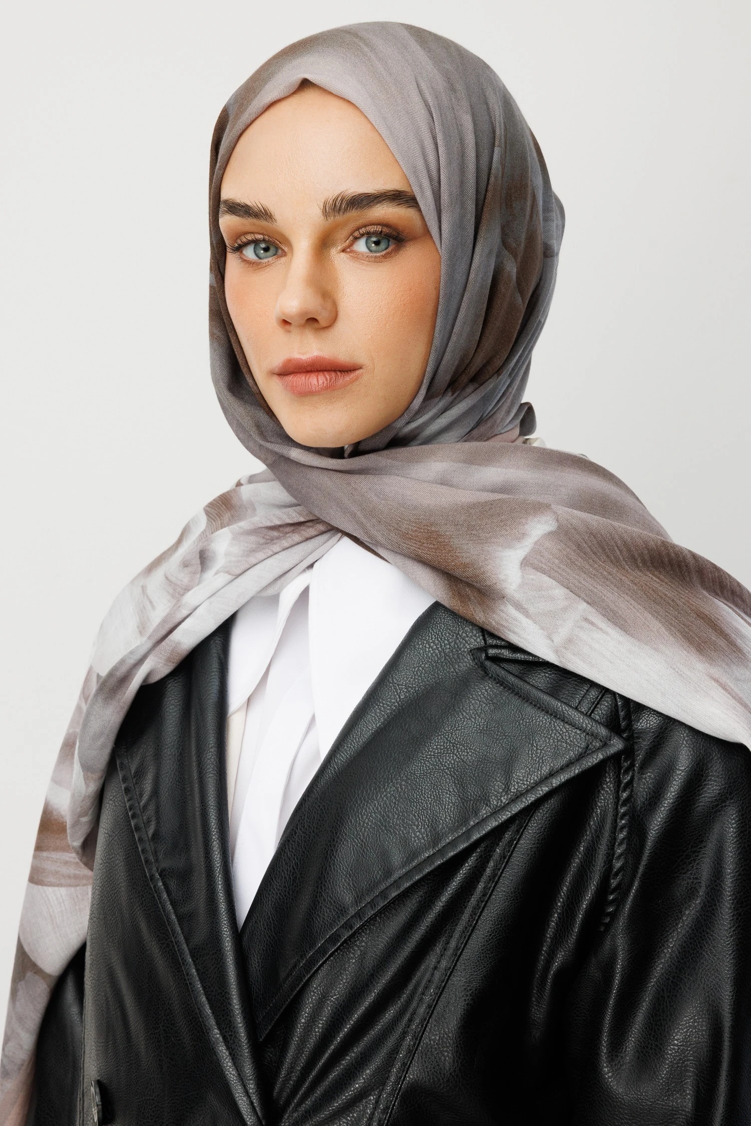 شال رامي بنمط فلور - المنك