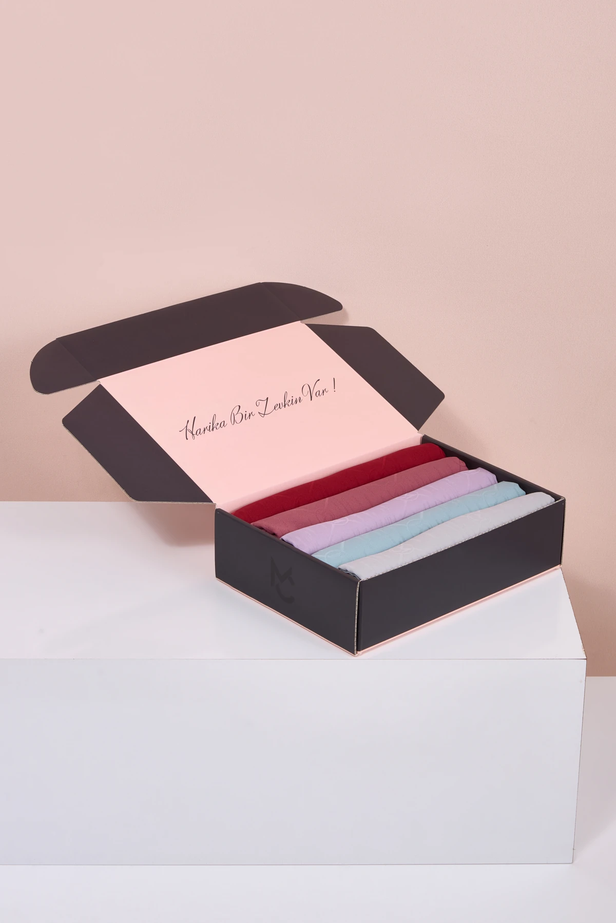 Jakar Şal - Moon Is Desen Color Box