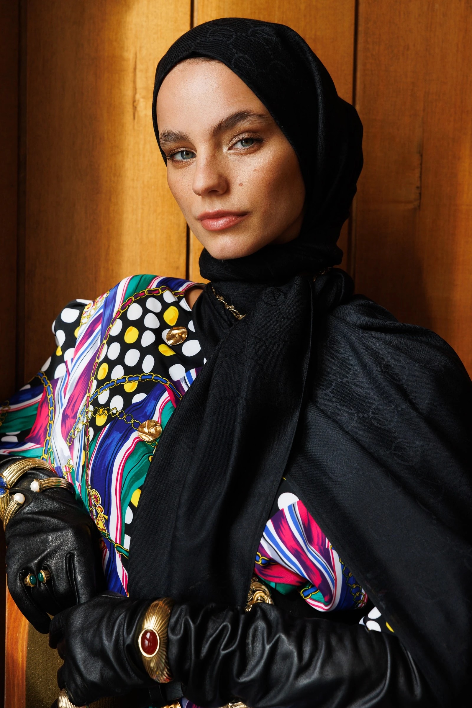 شال من الصوف والحرير - أسود