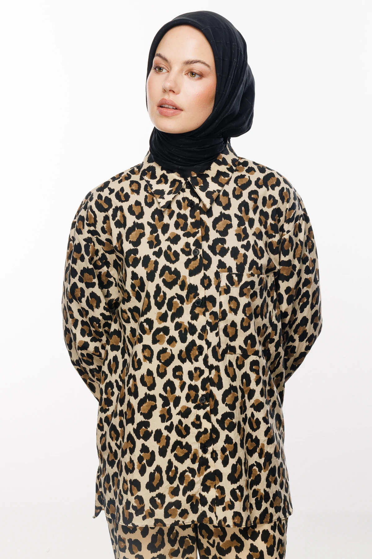 وشاح جاكار من الخيزران