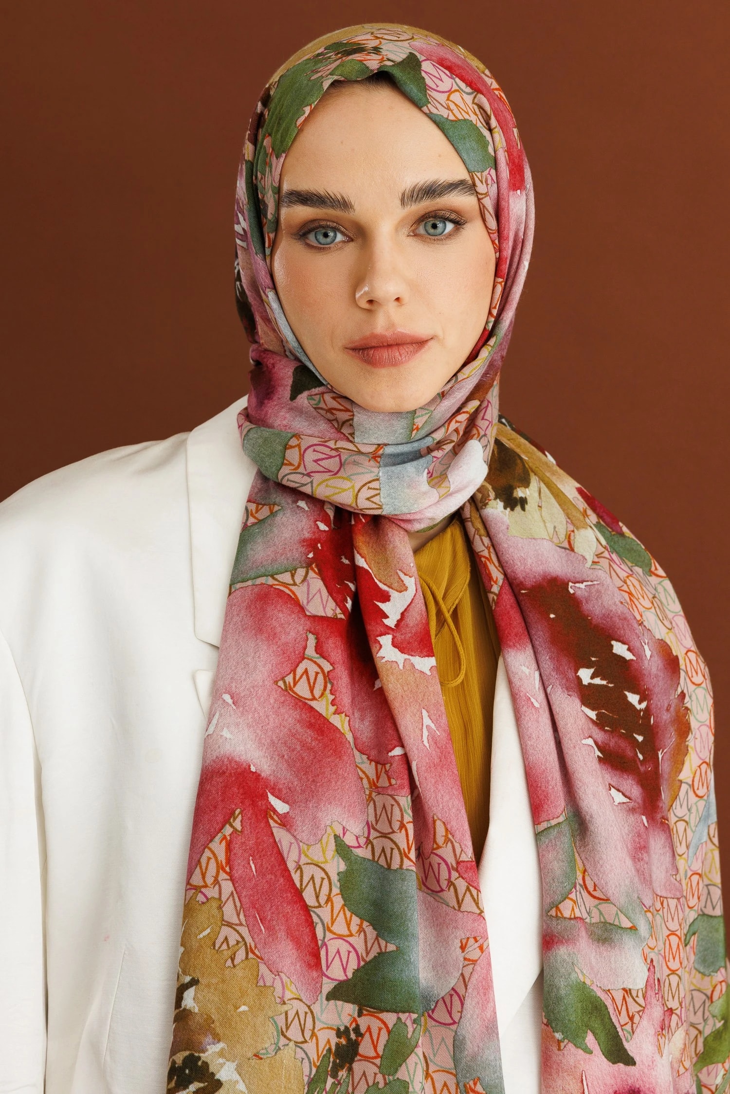 شال رامي بنمط MC - وَردَة