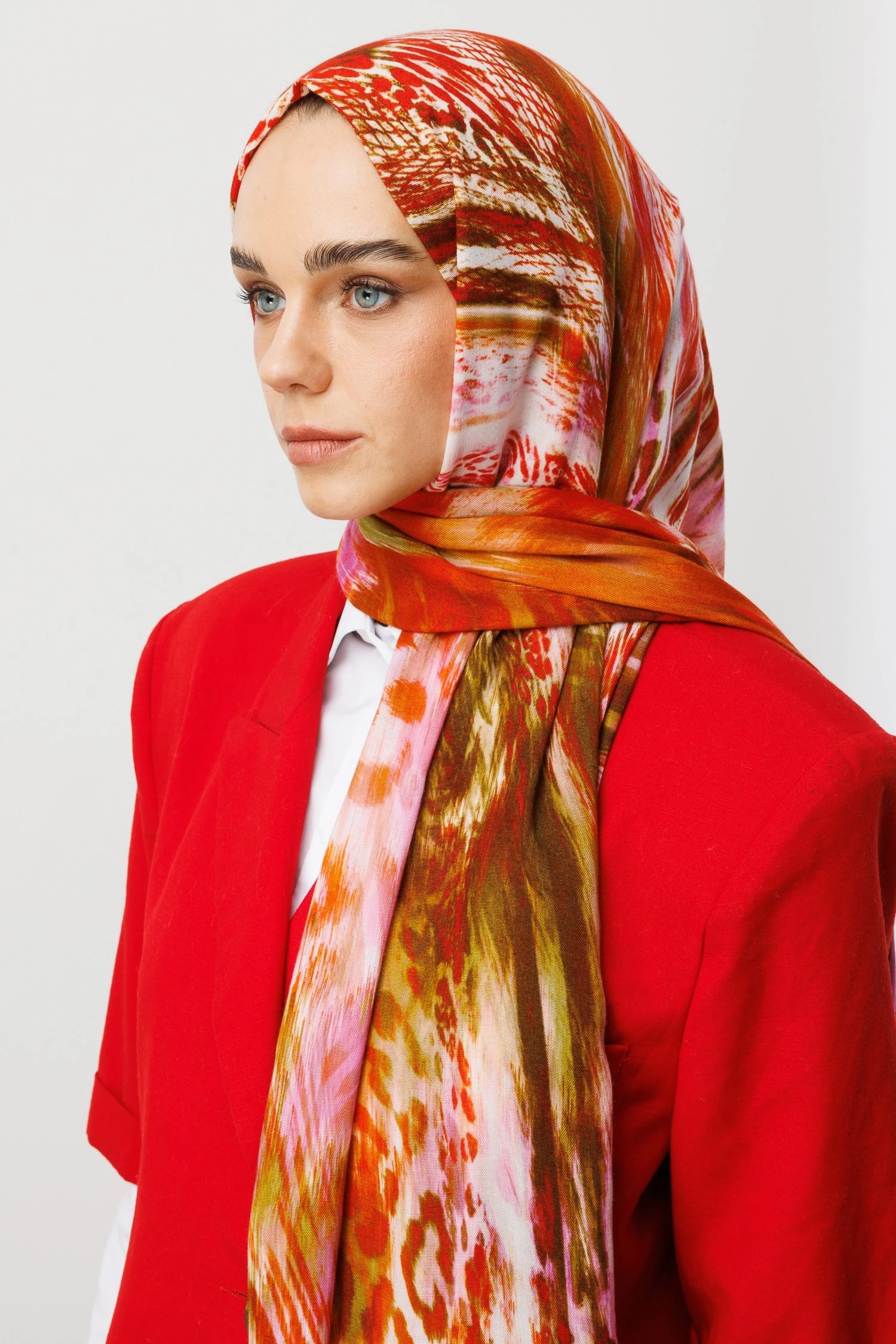 شال رامي بنقشة جلد النمر - البرتقالي