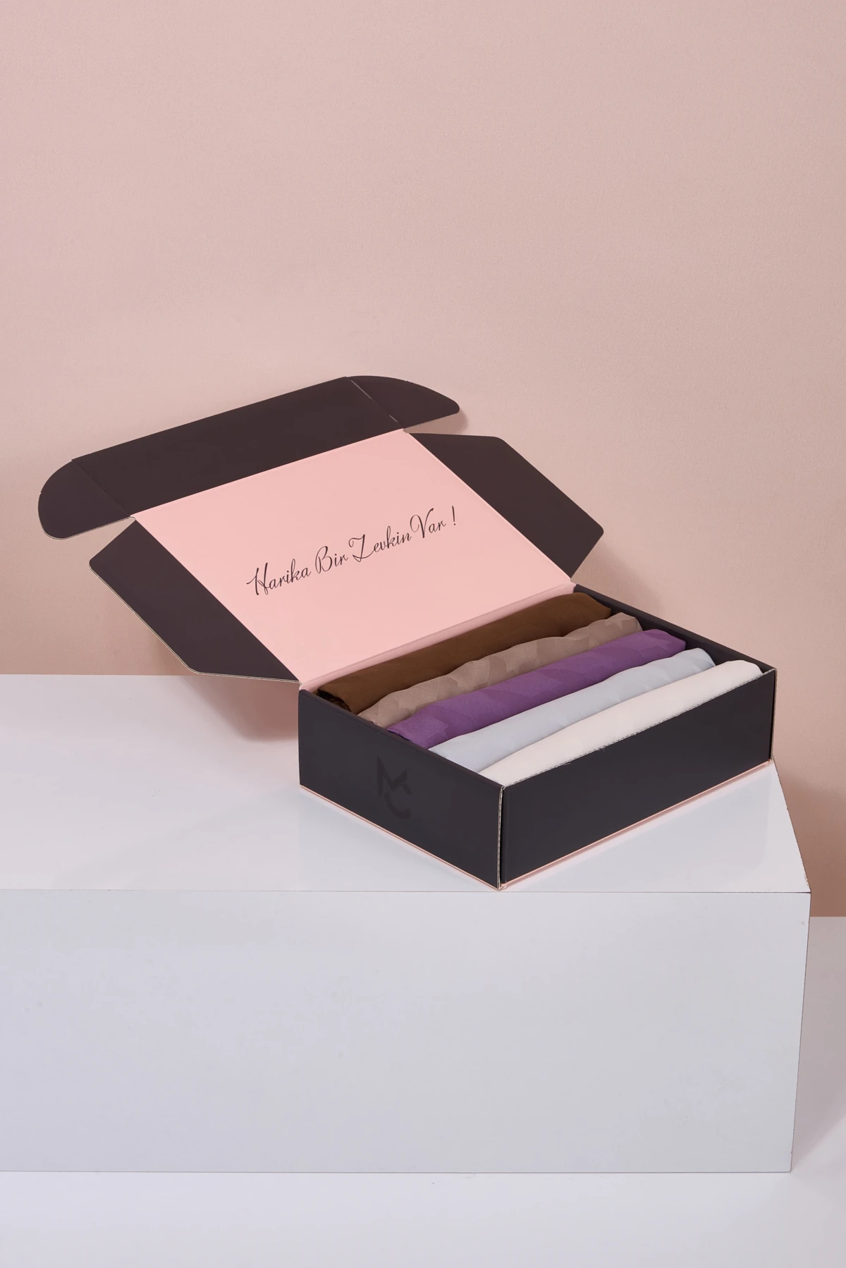 İpeksi Jakar Şal - Kazayağı Desen Color Box