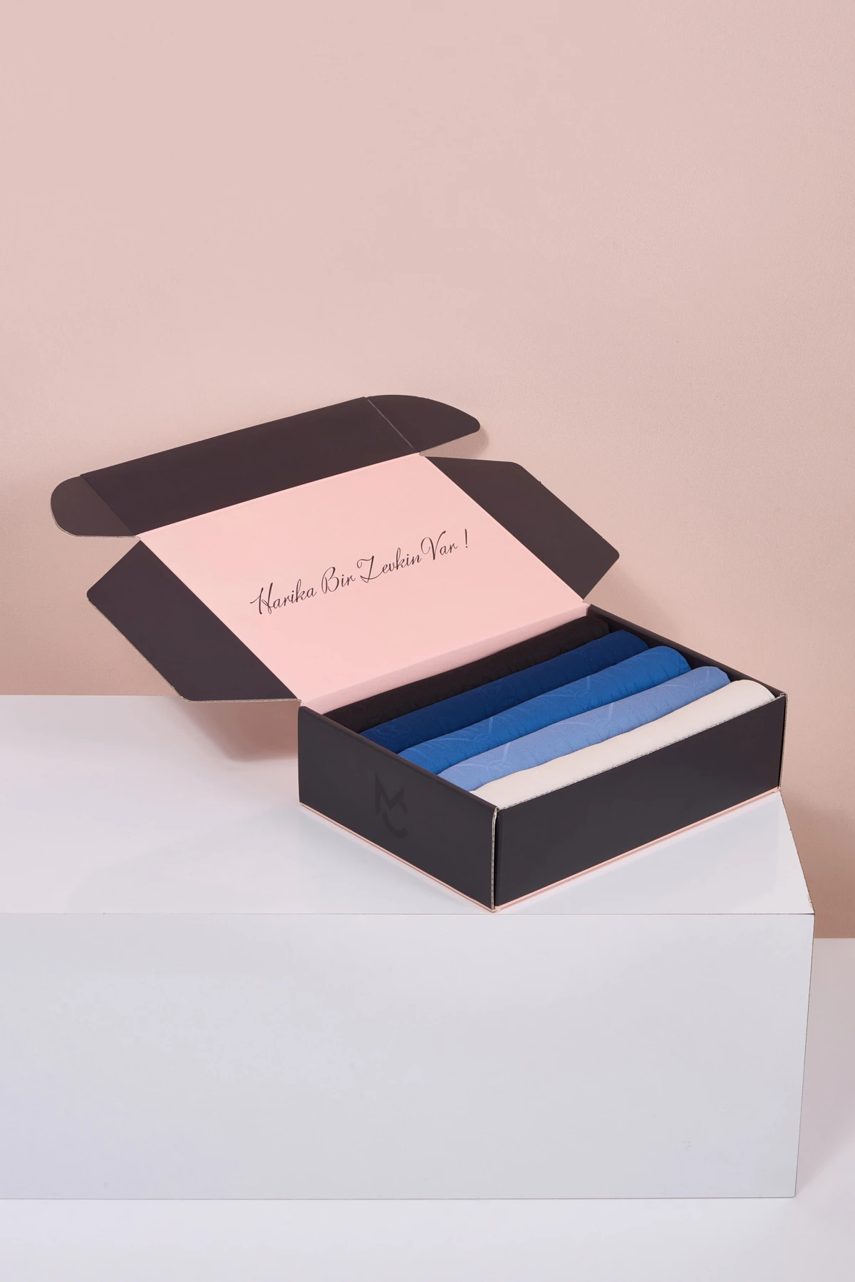 Jakar Şal - Moon Is Desen Color Box