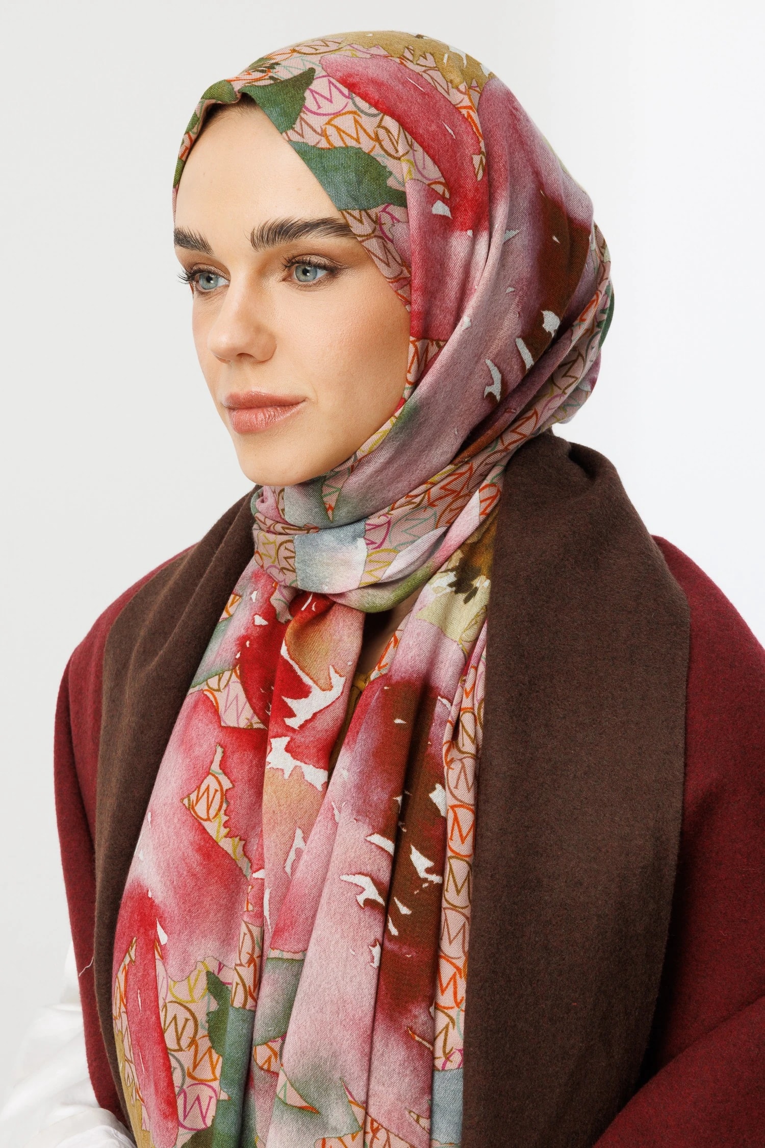 شال رامي بنمط MC - وَردَة