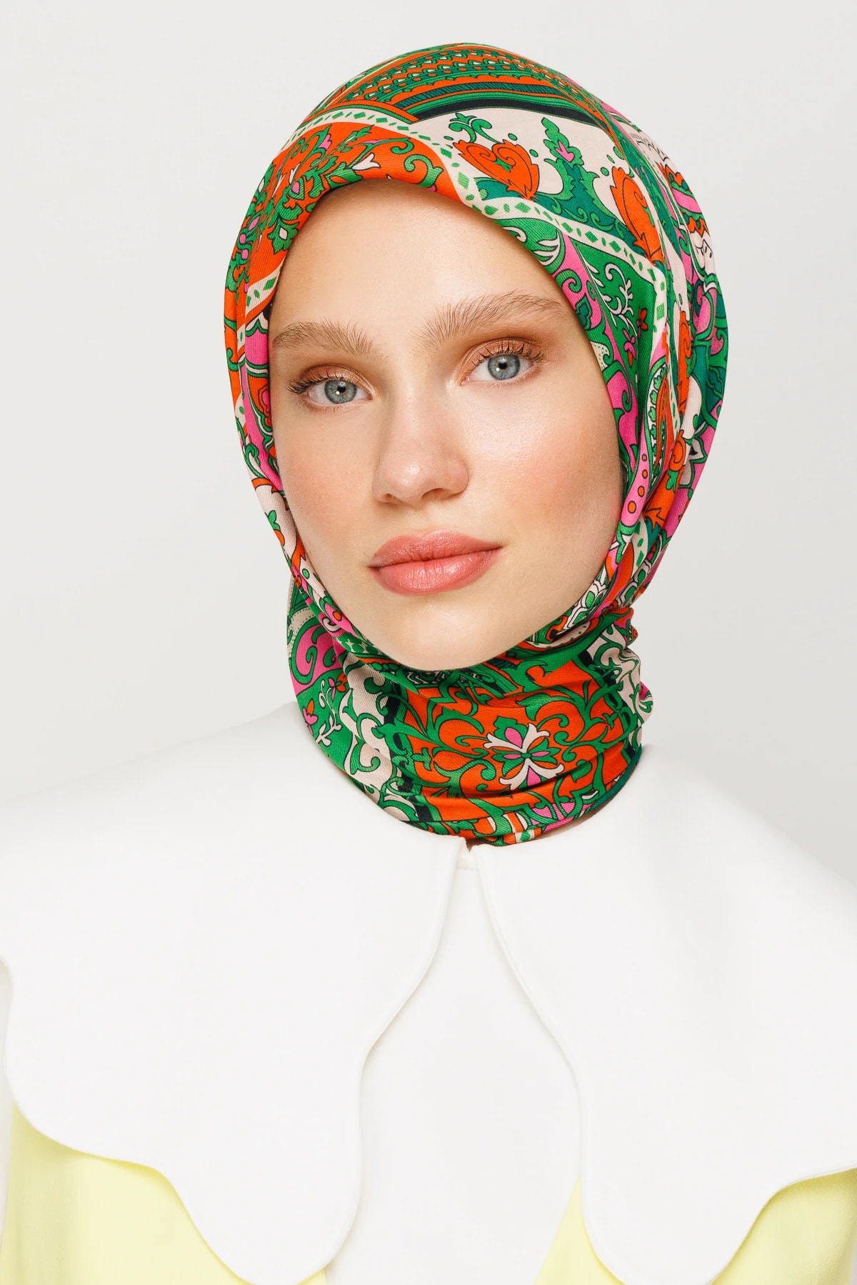 وشاح ناعم رقمي بنقشة 40 رقعة - بينيتون جرين