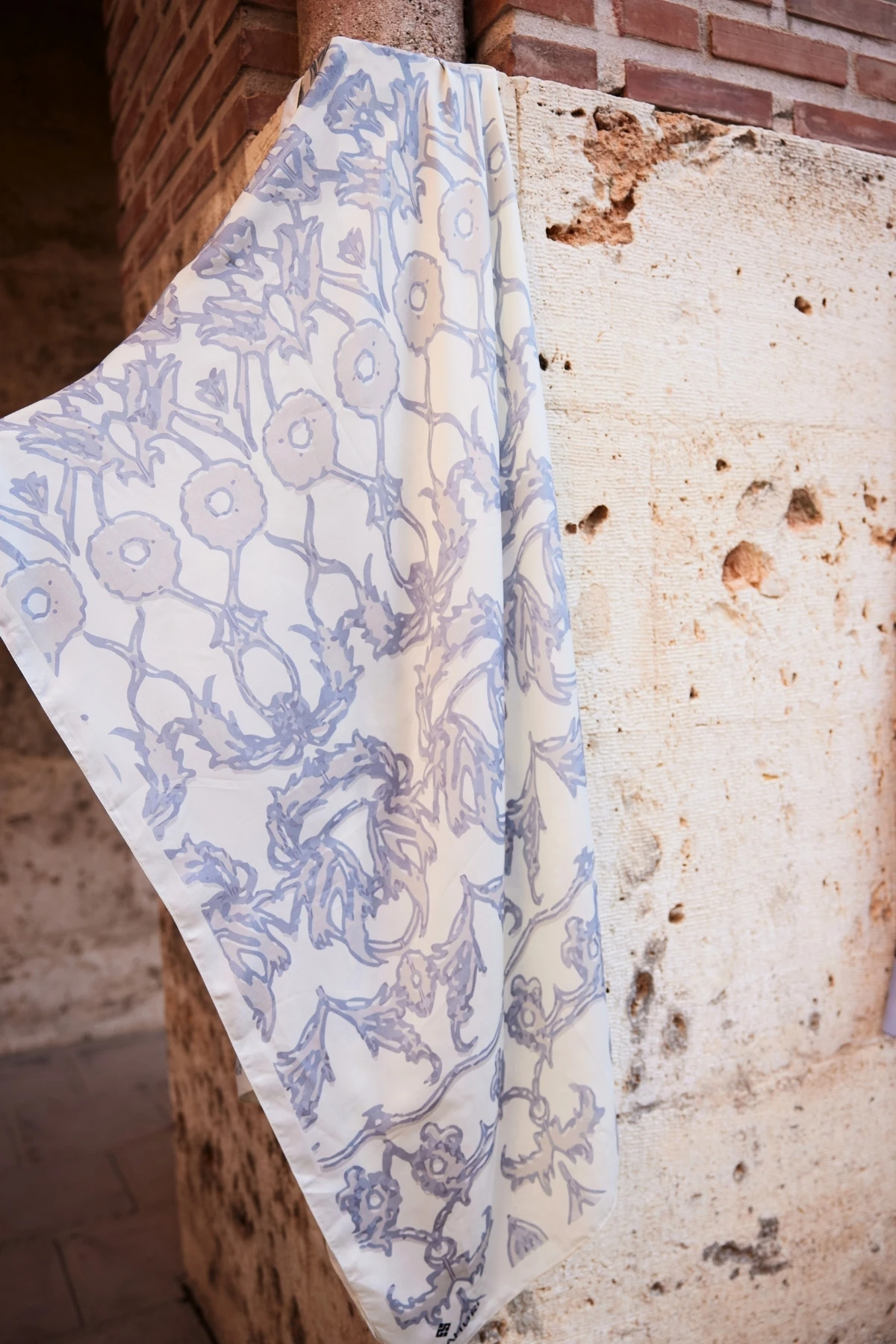 يارين نمط شال الحرير ساكورا