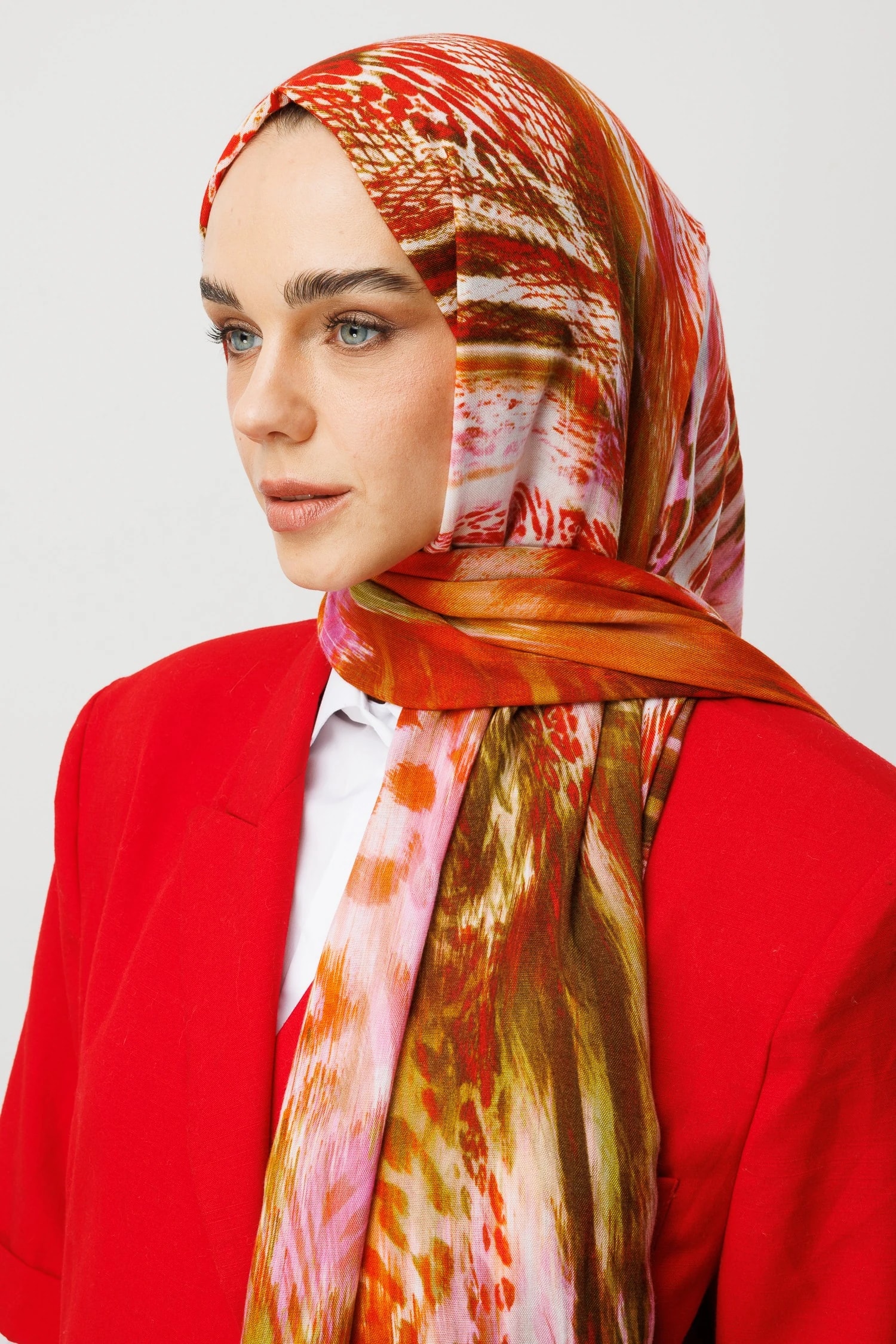 شال رامي بنقشة جلد النمر - البرتقالي