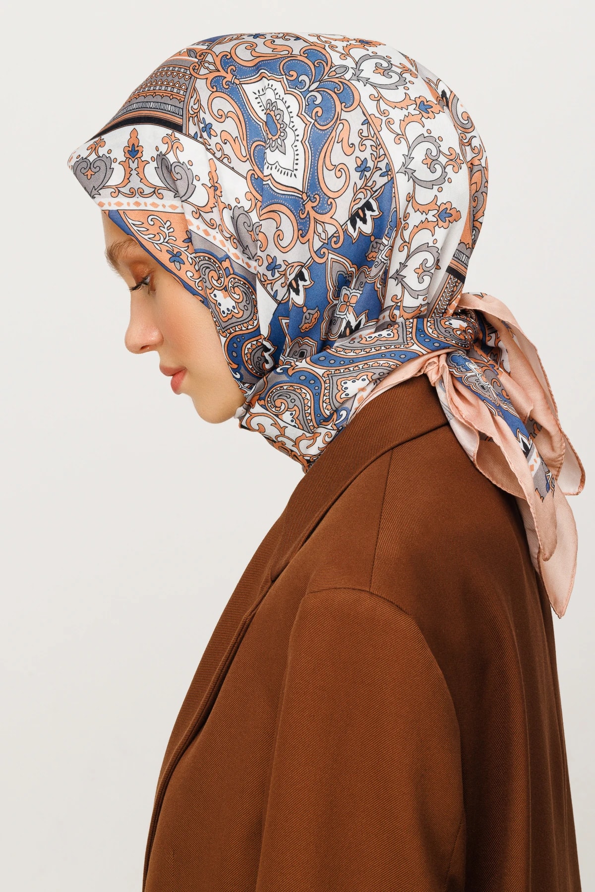 وشاح ناعم رقمي بنقشة 40 رقعة - سمك السلمون