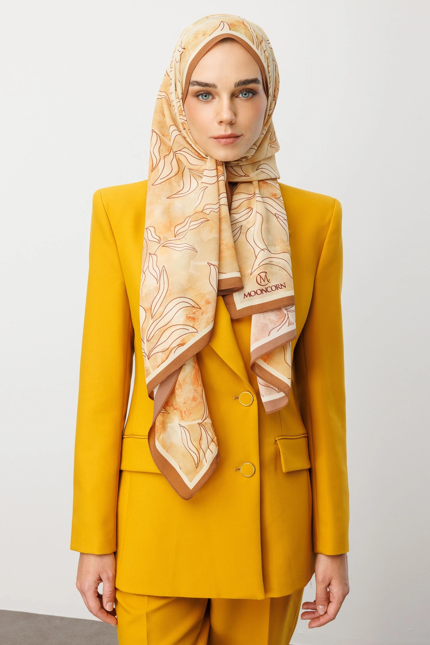 شال حرير خبي بنقشة السعف