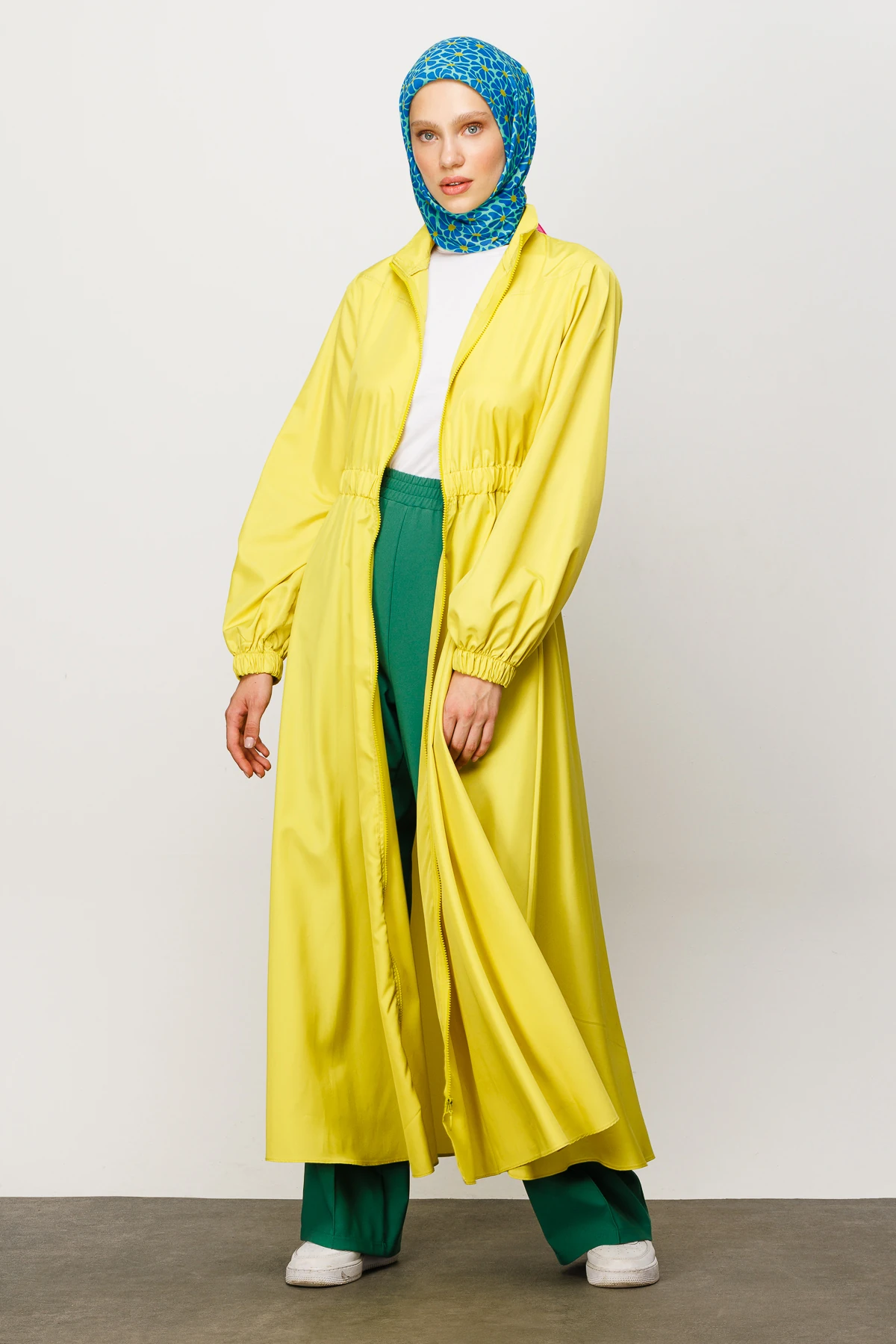 وشاح ناعم رقمي بنقشة البرسيم