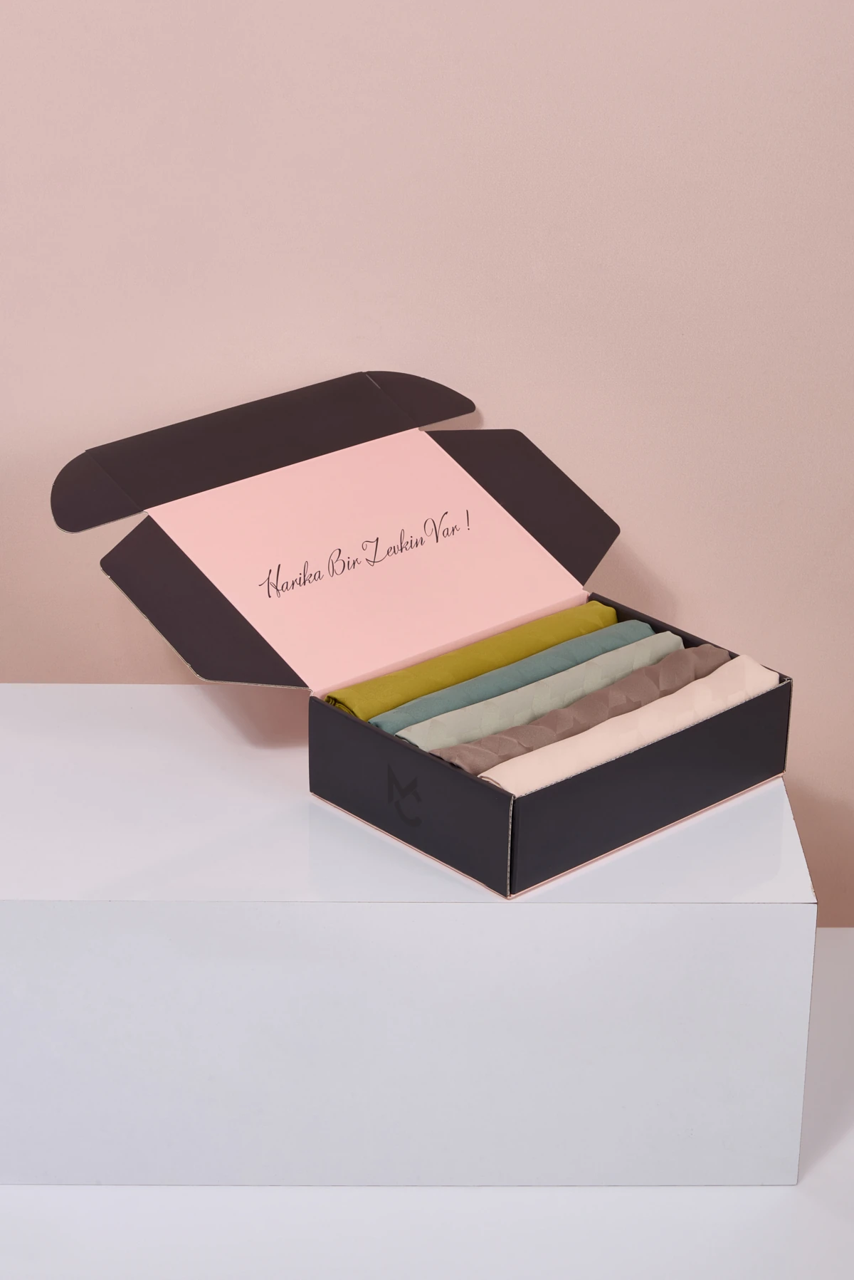 İpeksi Jakar Şal - Kazayağı Desen Color Box