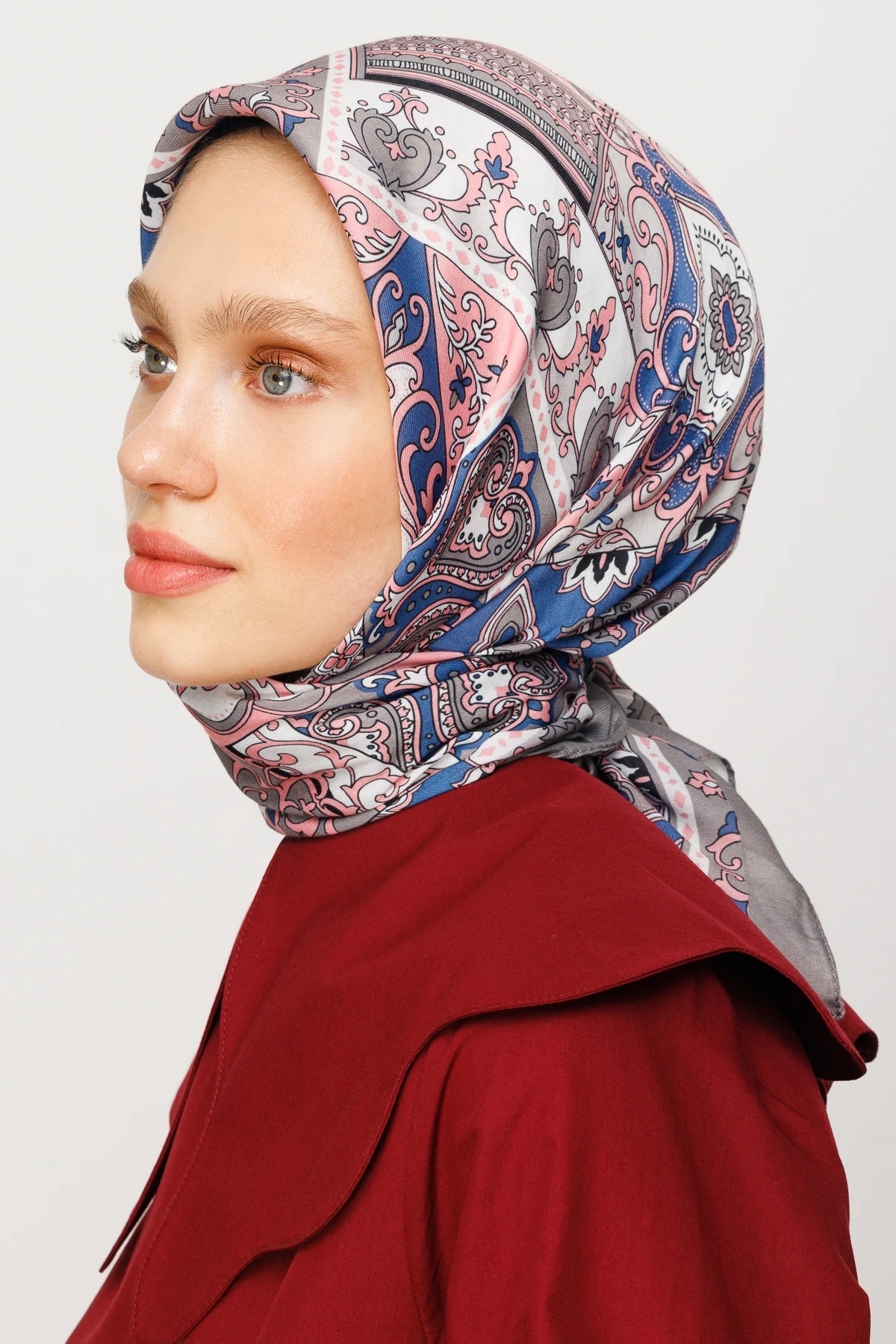 وشاح ناعم رقمي بنقشة 40 رقعة - رمادي