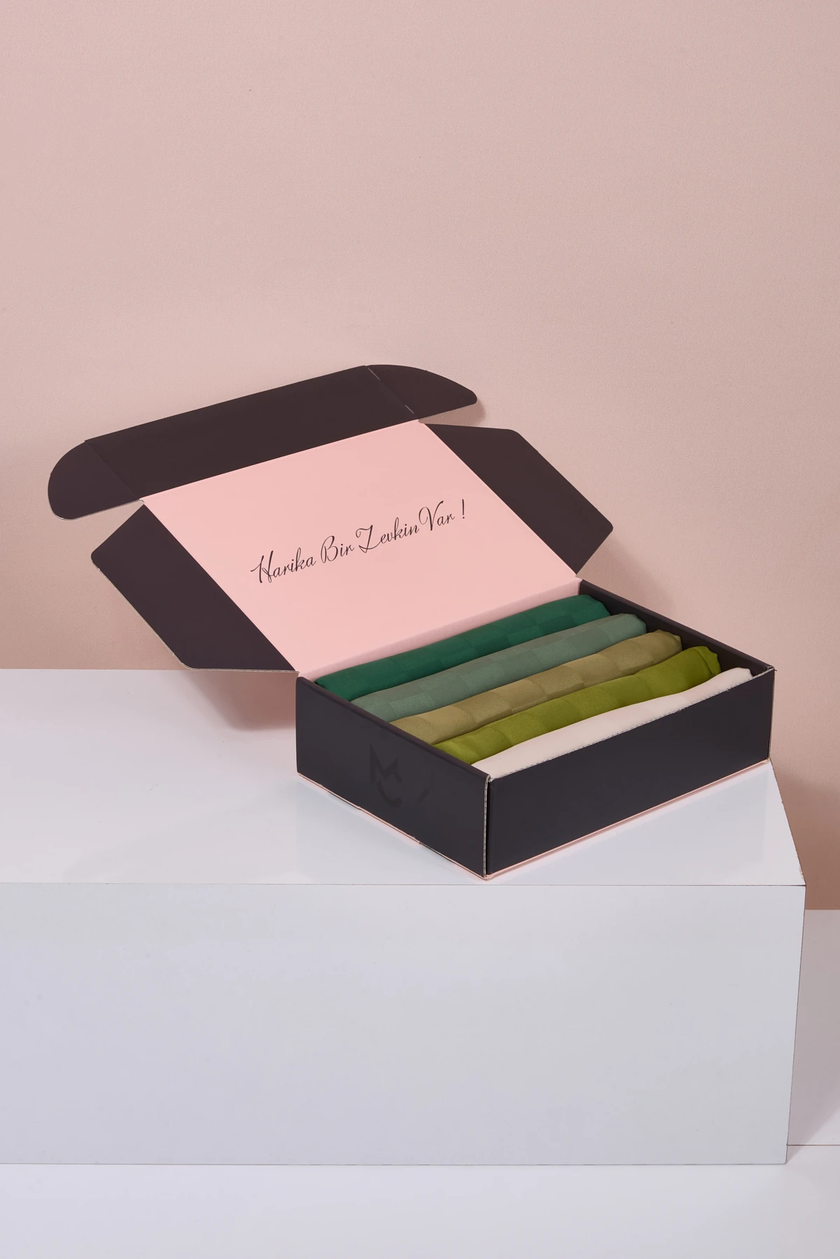 İpeksi Jakar Şal - Dama Desen Color Box