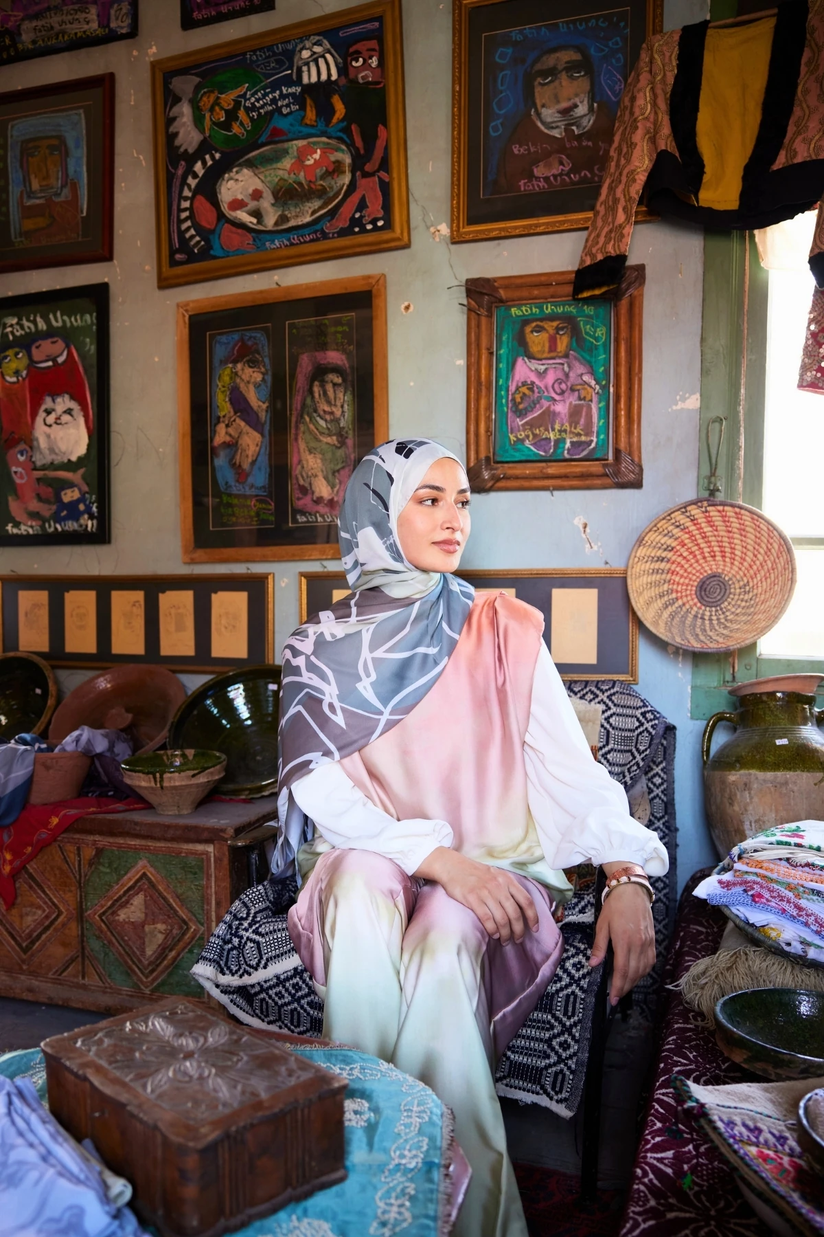 شال حرير ساكورا بنقشة طائر الكركي