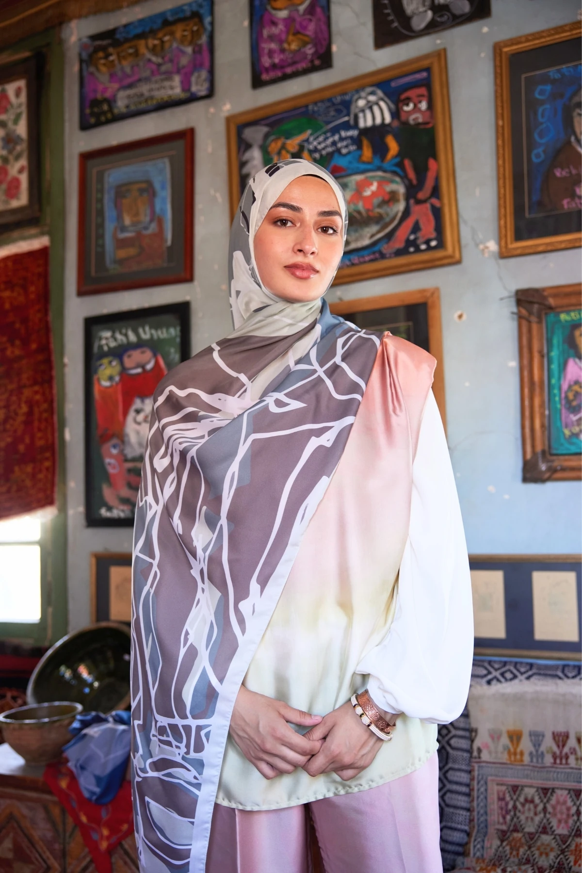 شال حرير ساكورا بنقشة طائر الكركي