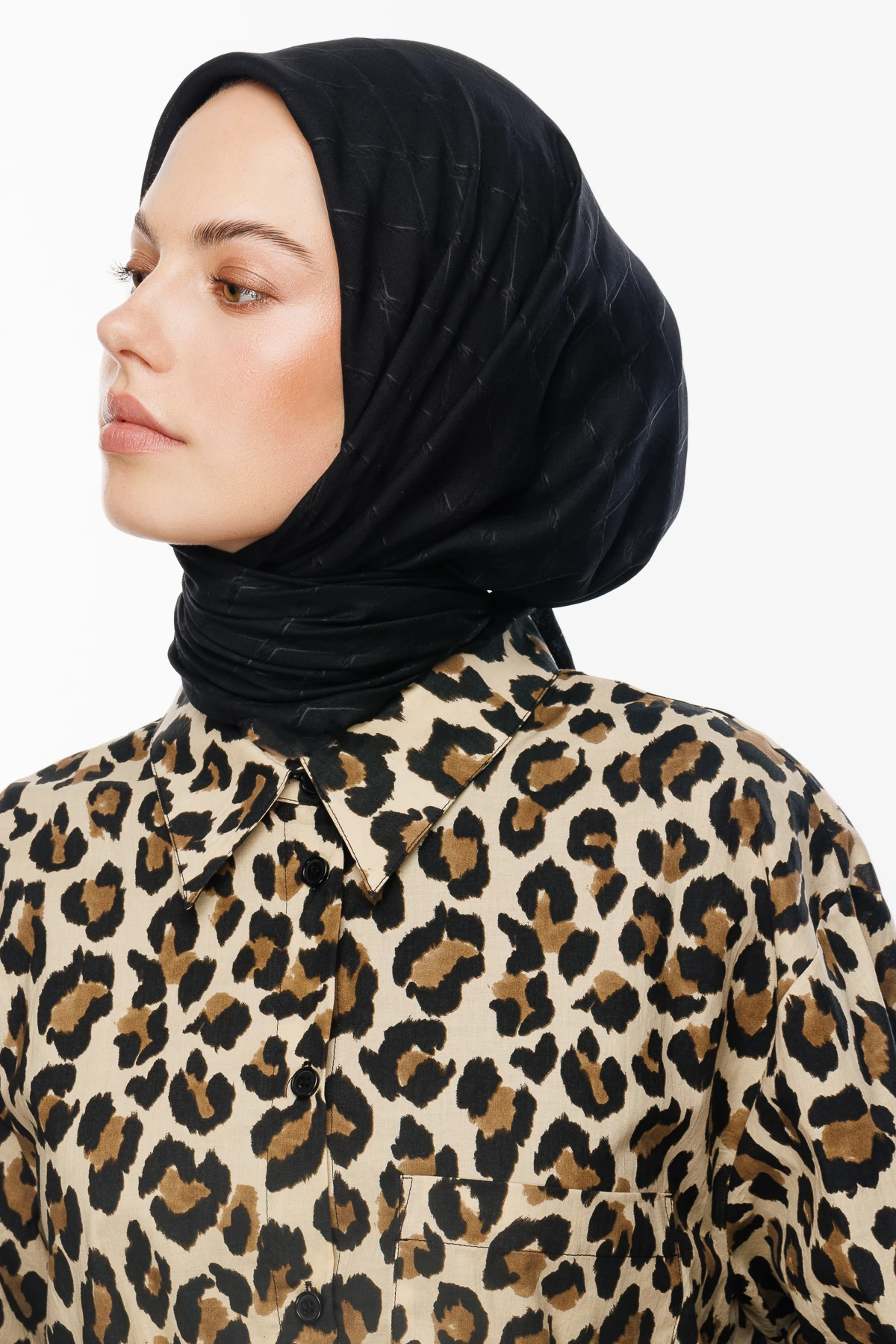 وشاح جاكار من الخيزران